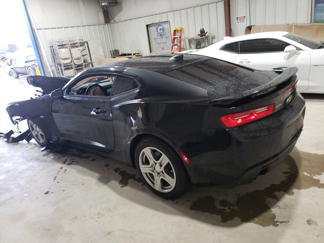 Photo 3 from auction – 2016 CHEVROLET CAMARO LT with VIN 1G1FB1RS9G0145359
