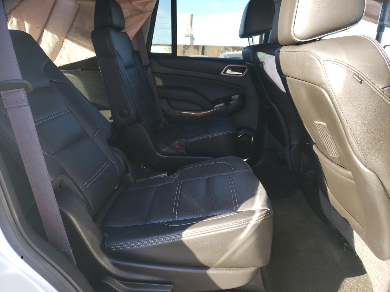 Photo 6 from auction – 2016 GMC YUKON DENA with VIN 1GKS2CKJ2GR425000