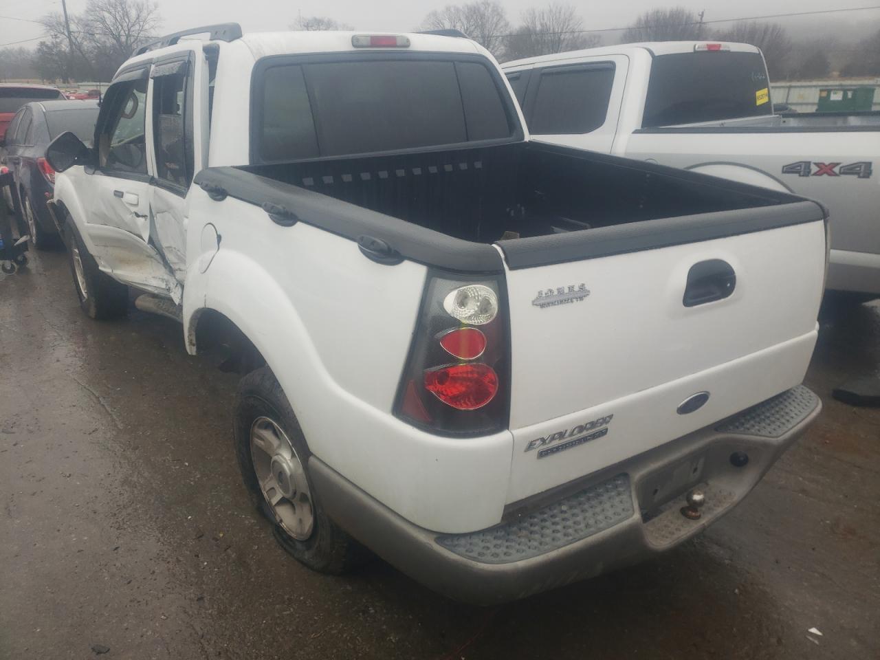 Photo 3 from auction – 2003 FORD EXPLORER S with VIN 1FMZU67E23UB74905