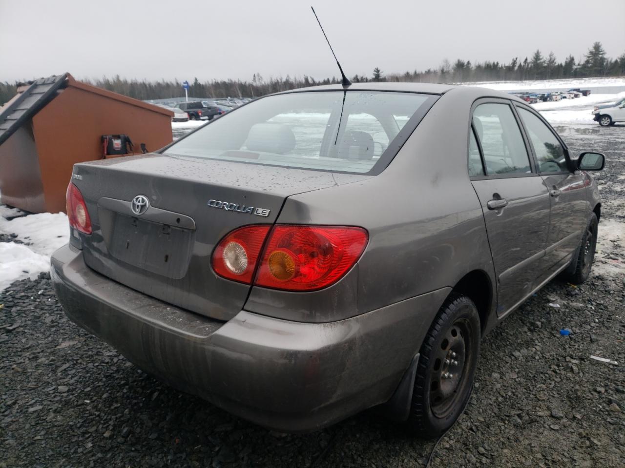 Photo 4 from auction – 2004 TOYOTA COROLLA CE with VIN 2T1BR32E24C835697