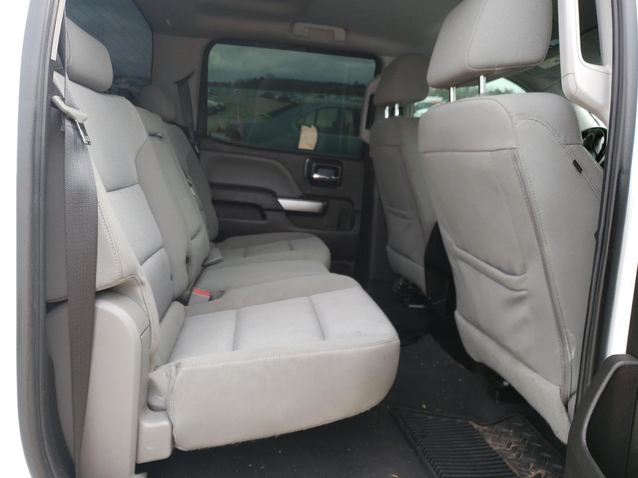 Photo 6 from auction – 2018 CHEVROLET SILVERADO with VIN 3GCUKREC3JG555217