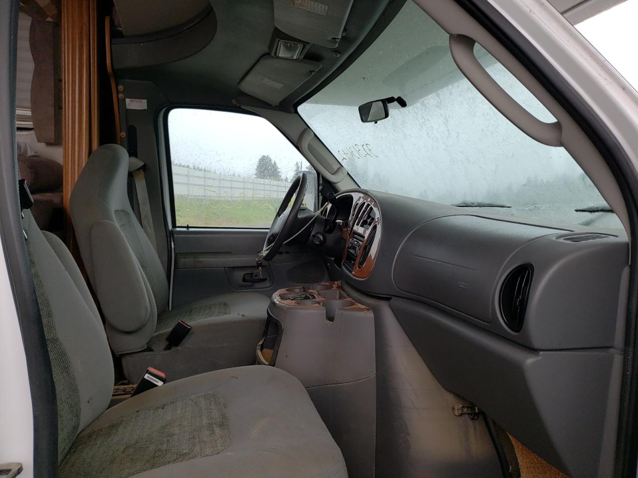 Photo 5 from auction – 2005 FORD 31/MH with VIN 1FDXE45S05HB04736