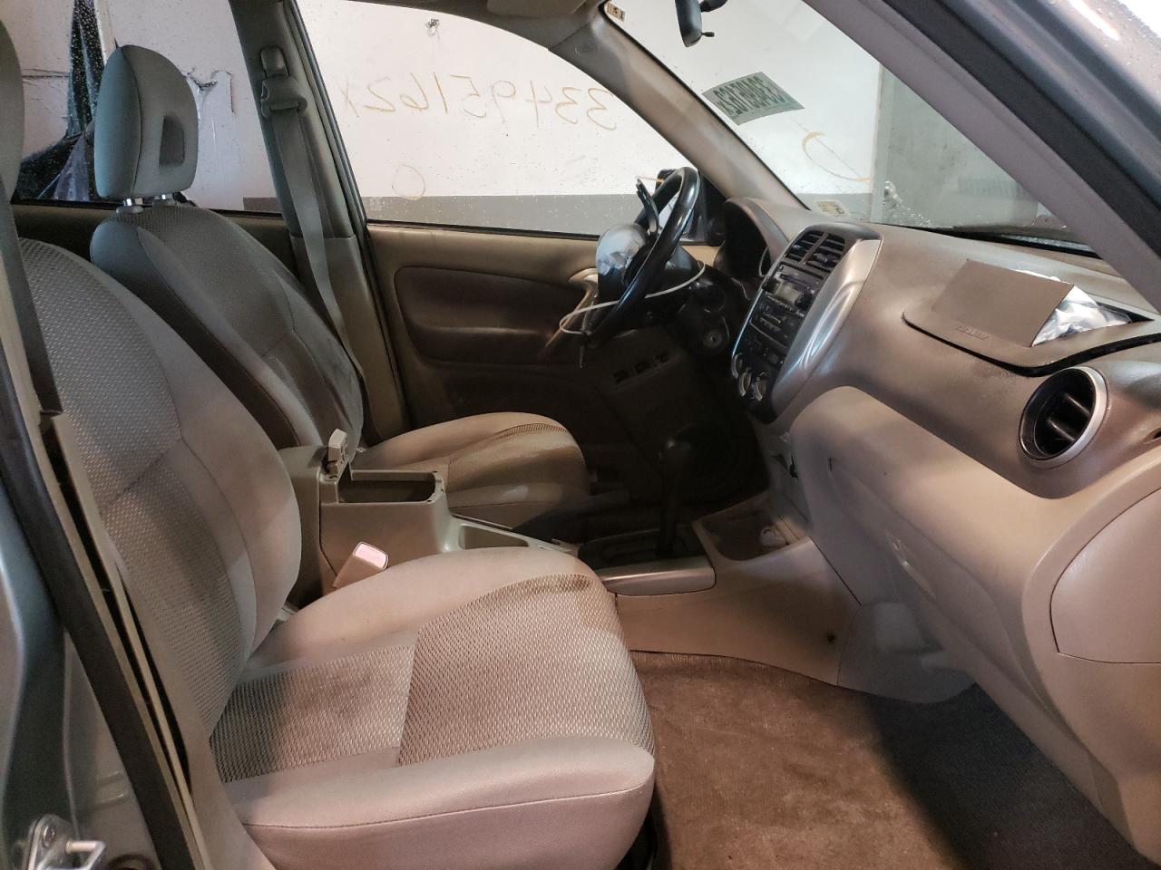 Photo 5 from auction – 2004 TOYOTA RAV 4 with VIN JTEHD20V840021307