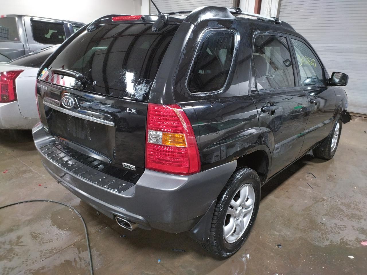 Photo 4 from auction – 2008 KIA SPORTAGE E with VIN KNDJE723587541490
