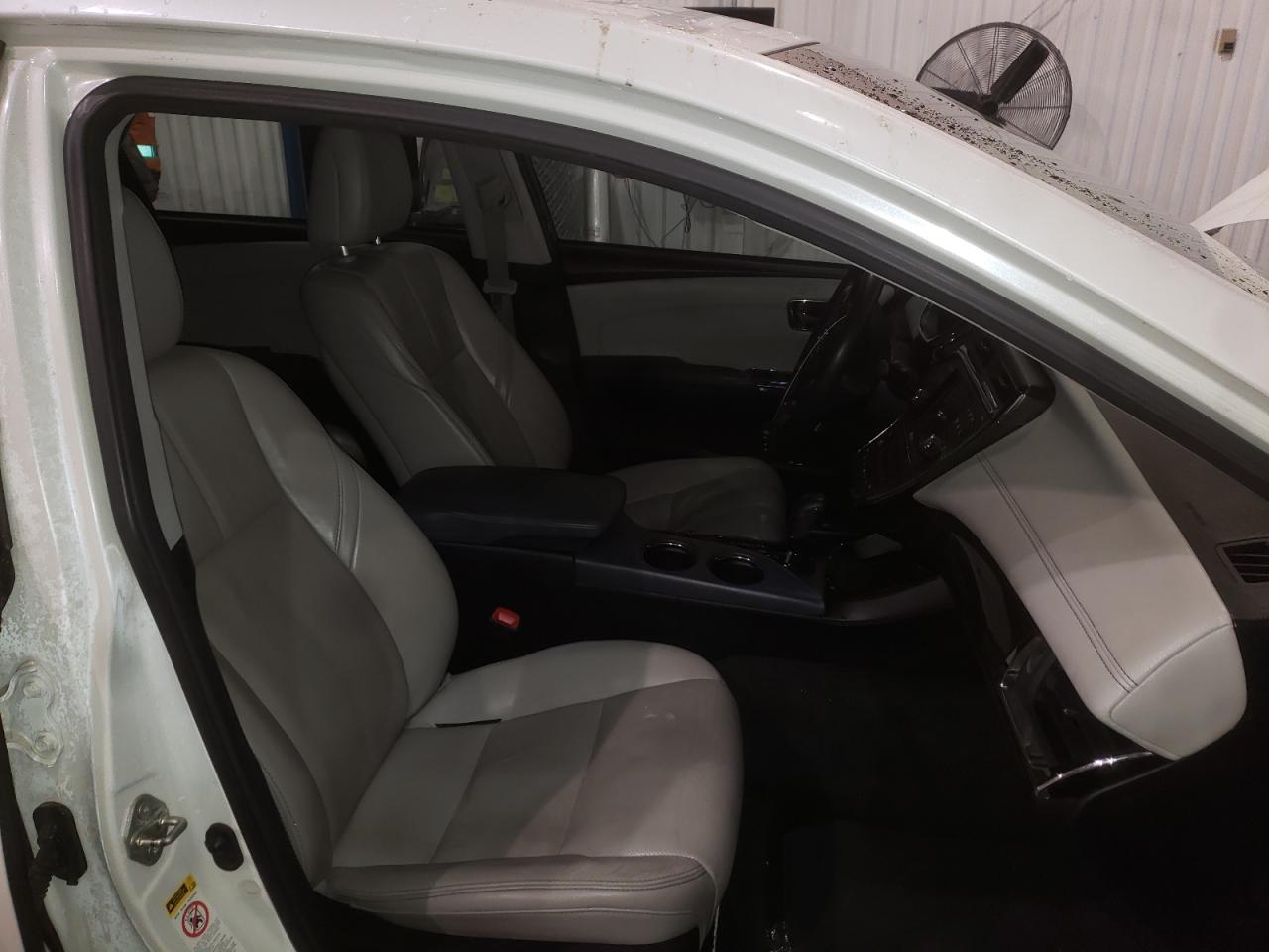 Photo 5 from auction – 2013 TOYOTA AVALON HYB with VIN 4T1BD1EB6DU003475