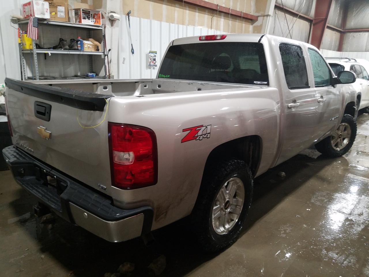 Photo 4 from auction – 2009 CHEVROLET SILVERADO with VIN 2GCEK33M591130499