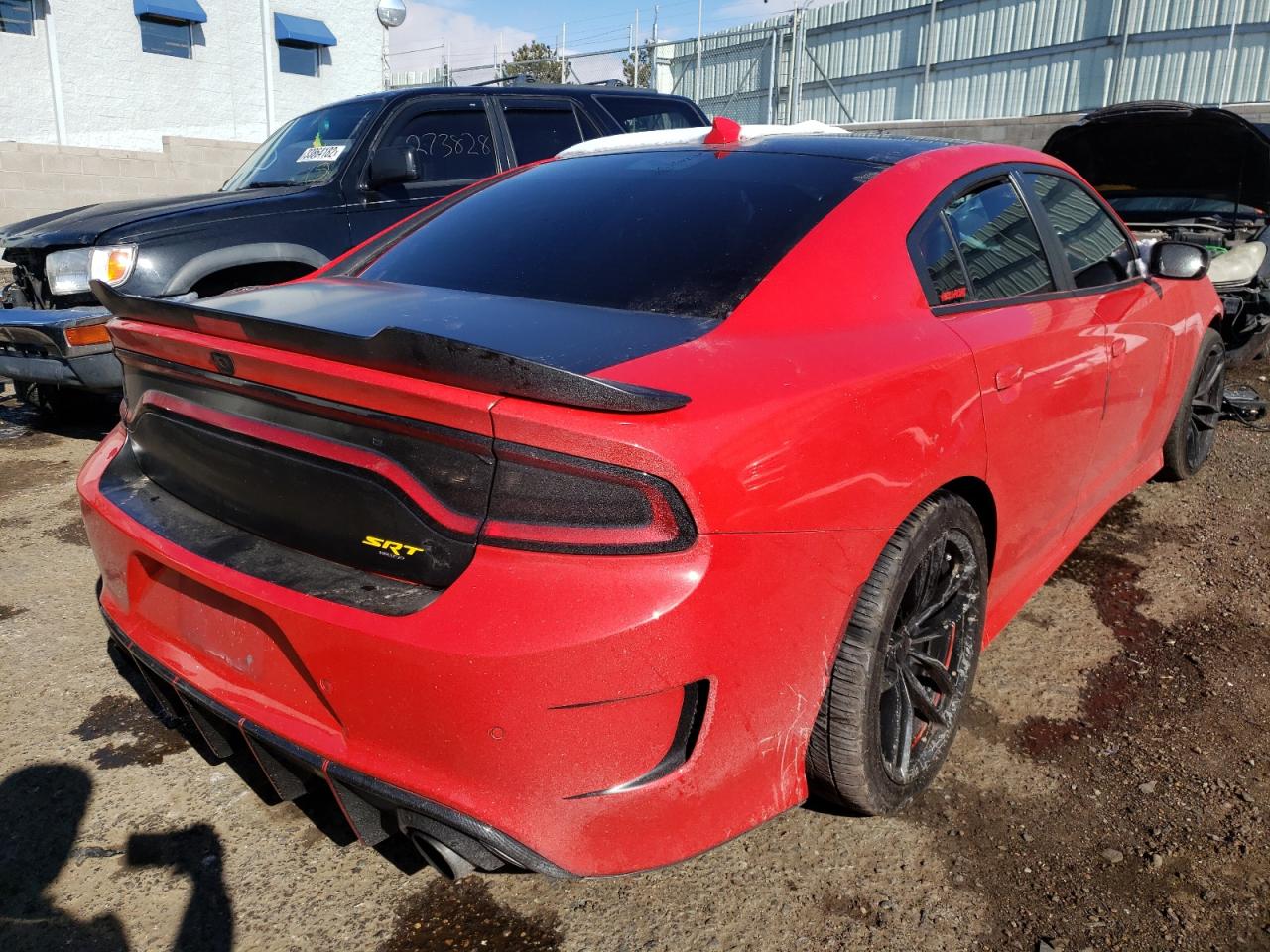 Photo 4 from auction – 2018 DODGE CHARGER SR with VIN 2C3CDXL92JH335153