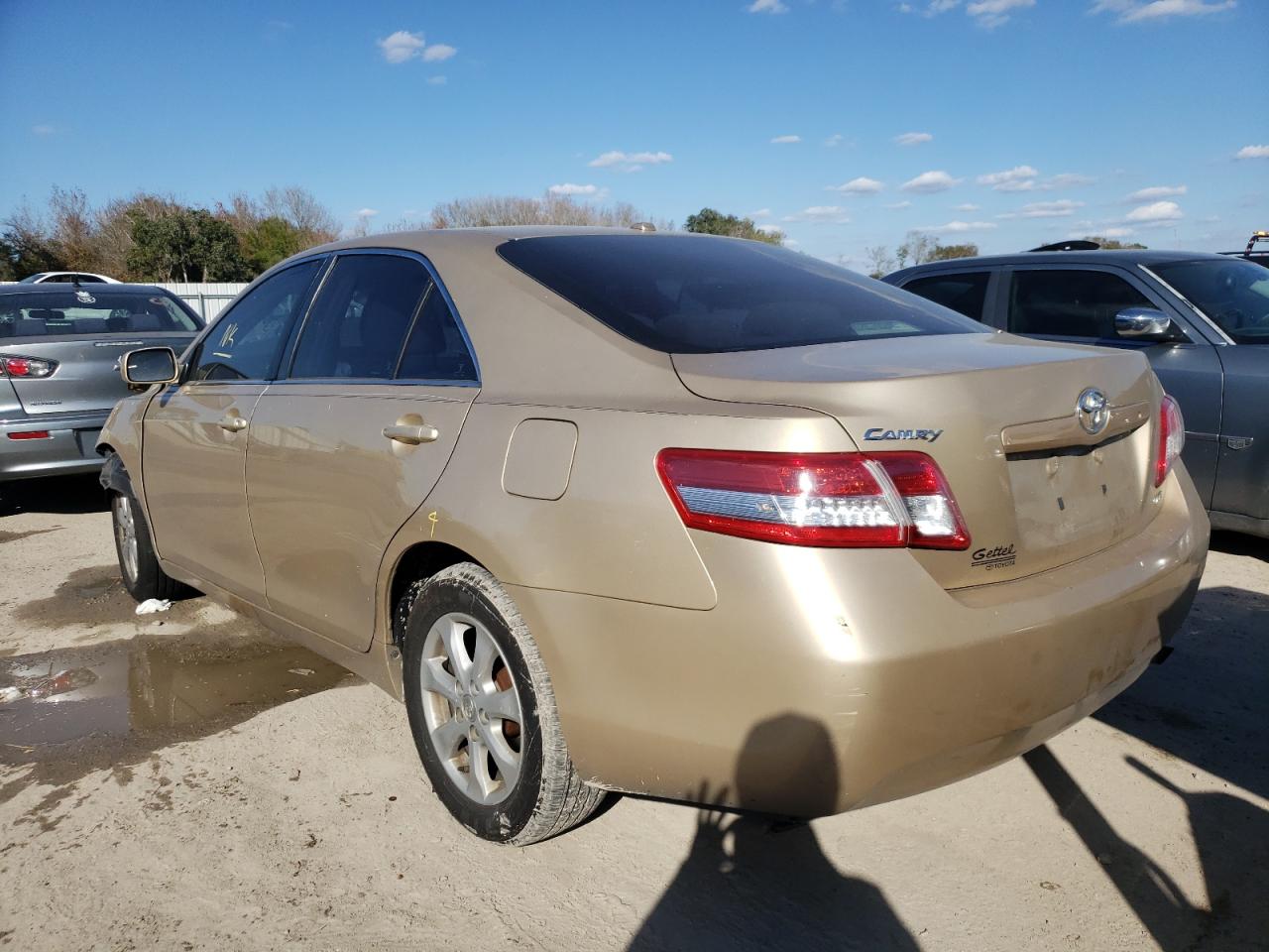 Photo 3 from auction – 2011 TOYOTA CAMRY BASE with VIN 4T1BF3EK9BU694407