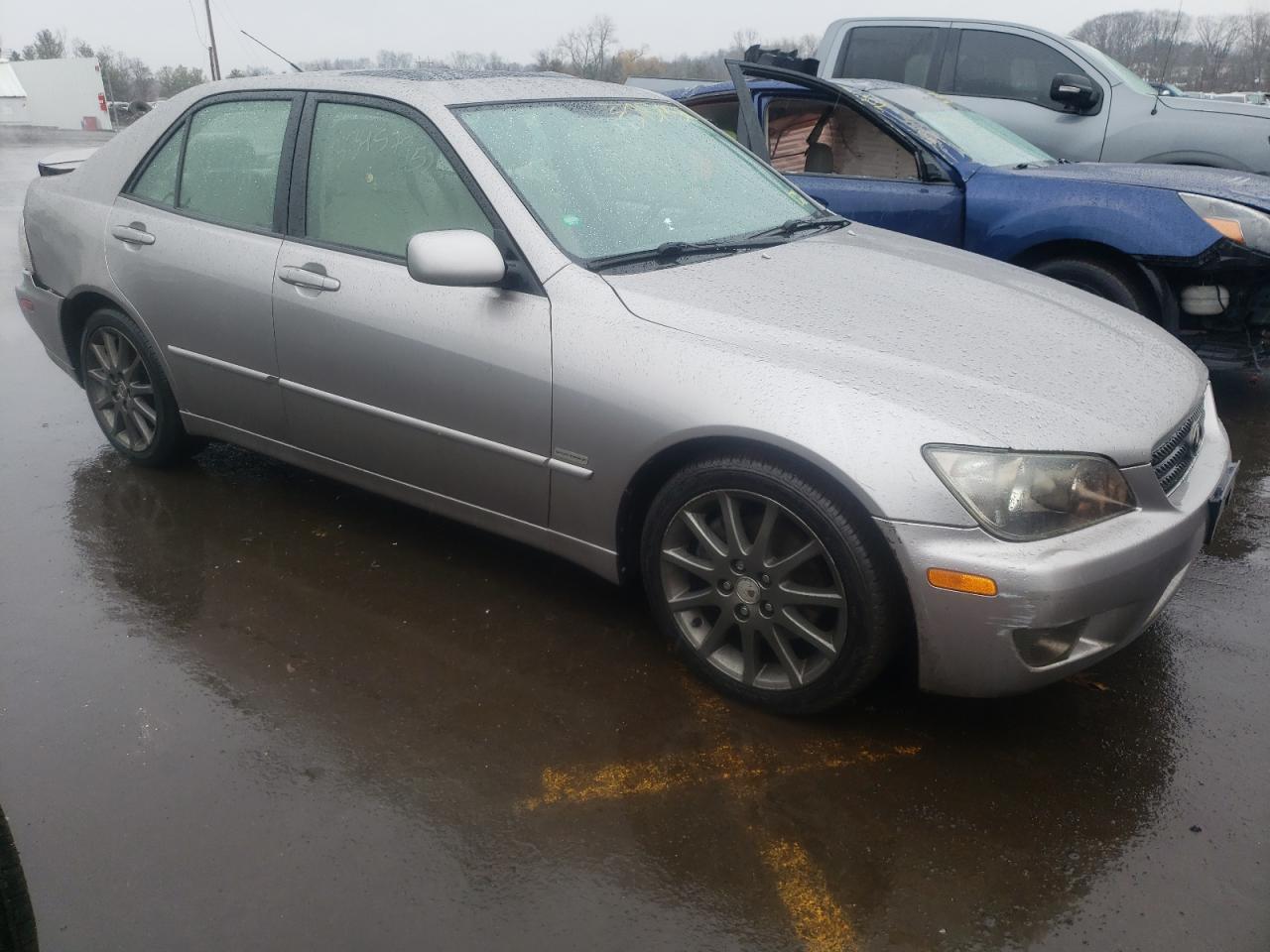 LEXUS IS 300 2004 with VIN JTHBD192340092538 - Photo from auction