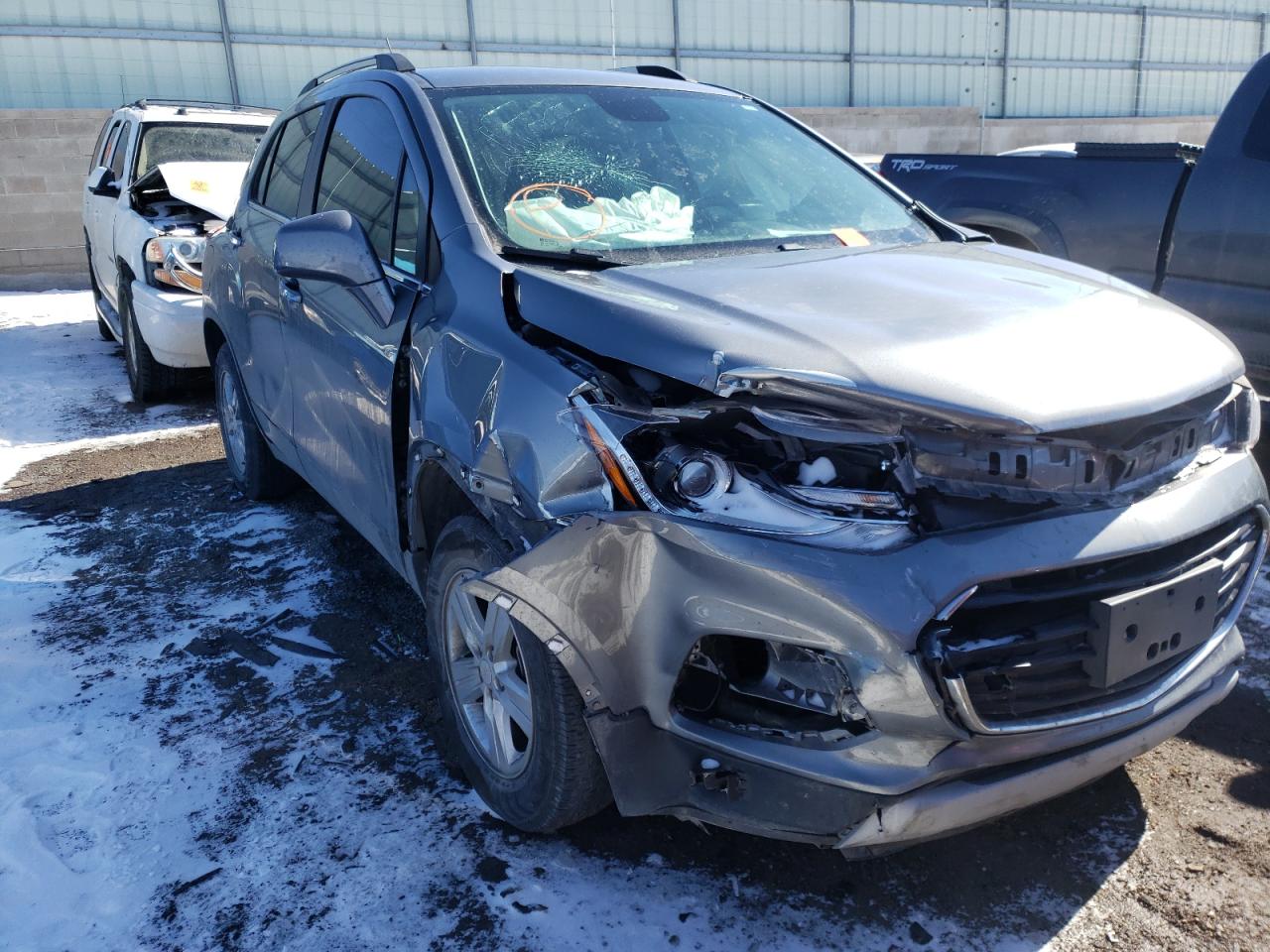 Photo 1 from auction – 2020 CHEVROLET TRAX 1LT with VIN 3GNCJPSB3LL153715