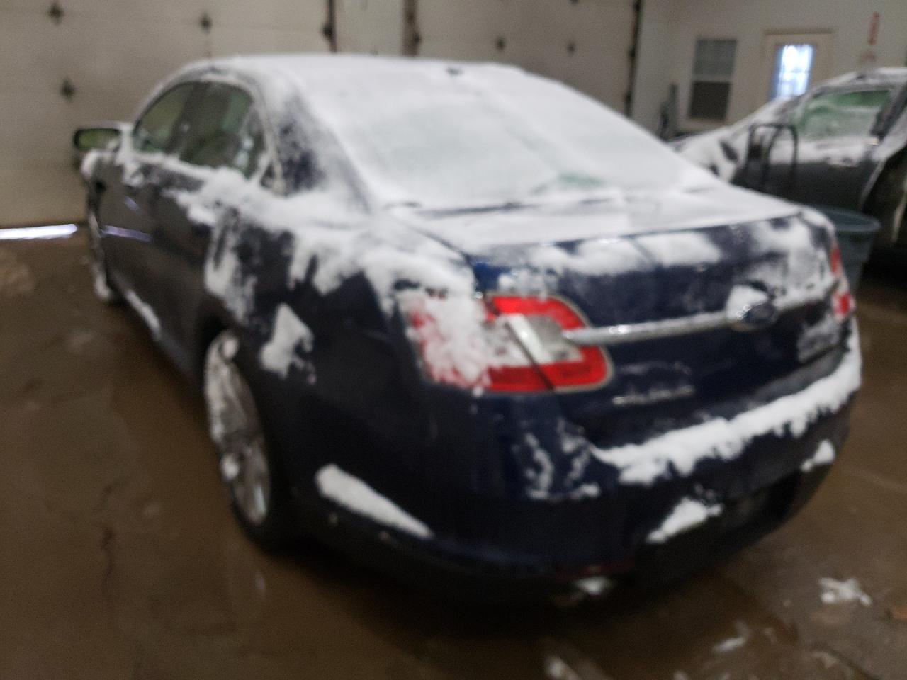 Photo 3 from auction – 2012 FORD TAURUS LIM with VIN 1FAHP2JW4CG112296