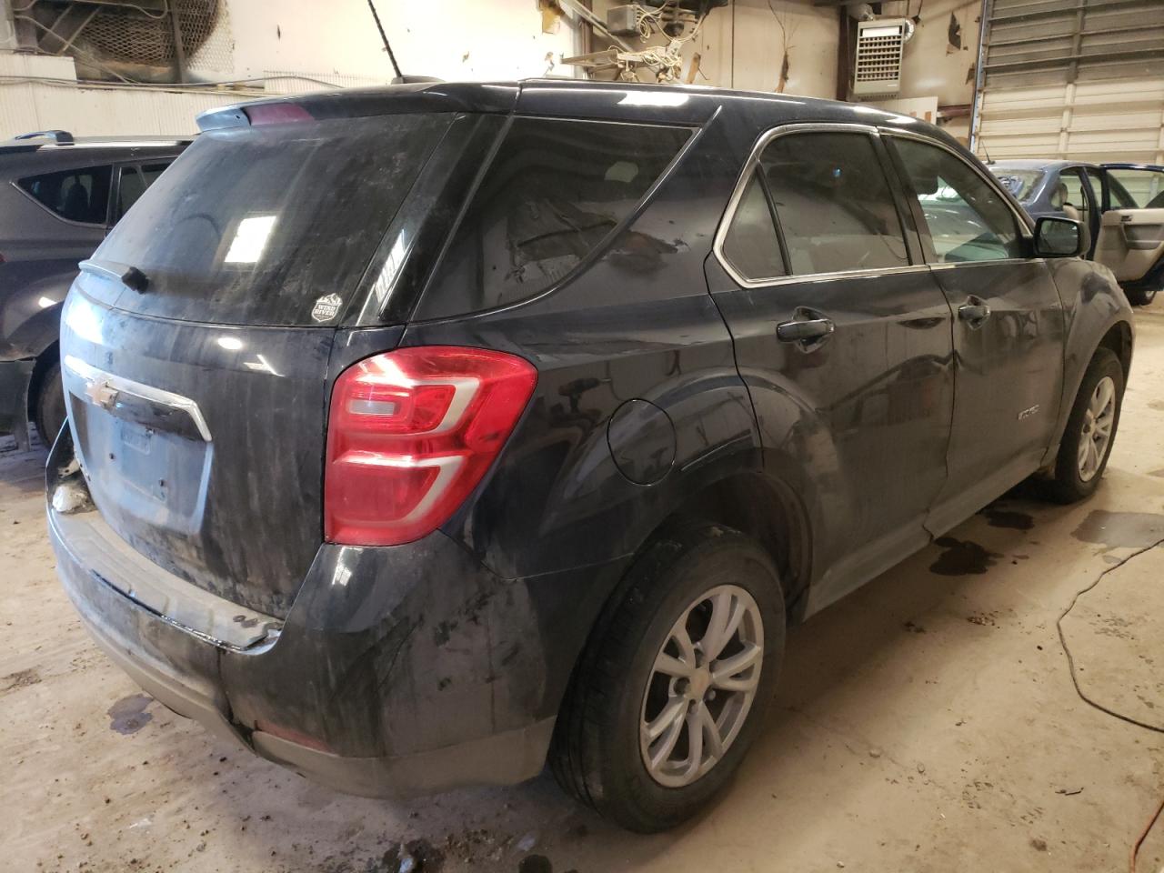 Photo 4 from auction – 2017 CHEVROLET EQUINOX LS with VIN 2GNFLEEK7H6279921