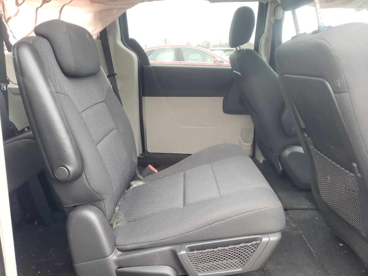 Photo 6 from auction – 2010 DODGE GRAND CARA with VIN 2D4RN4DE4AR190157