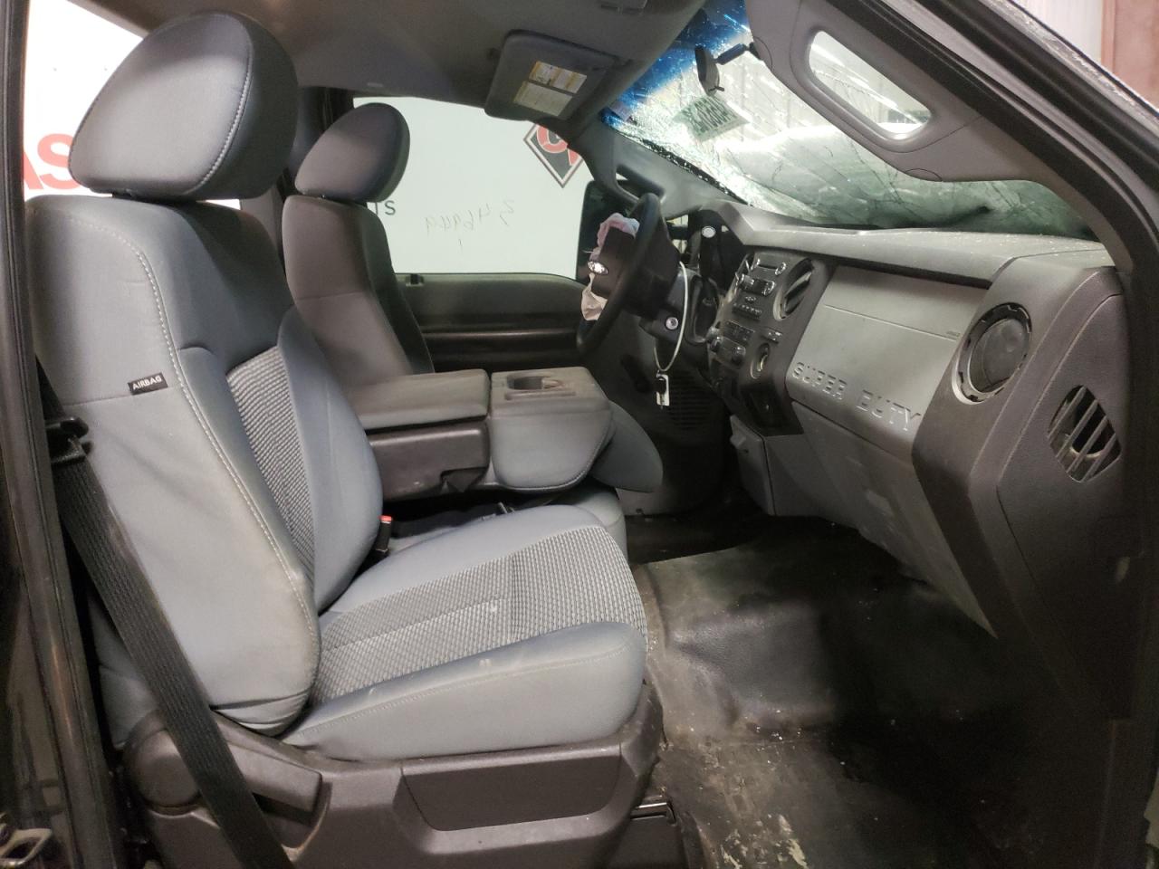 Photo 5 from auction – 2015 FORD F250 SUPER with VIN 1FTBF2B61FEC21252