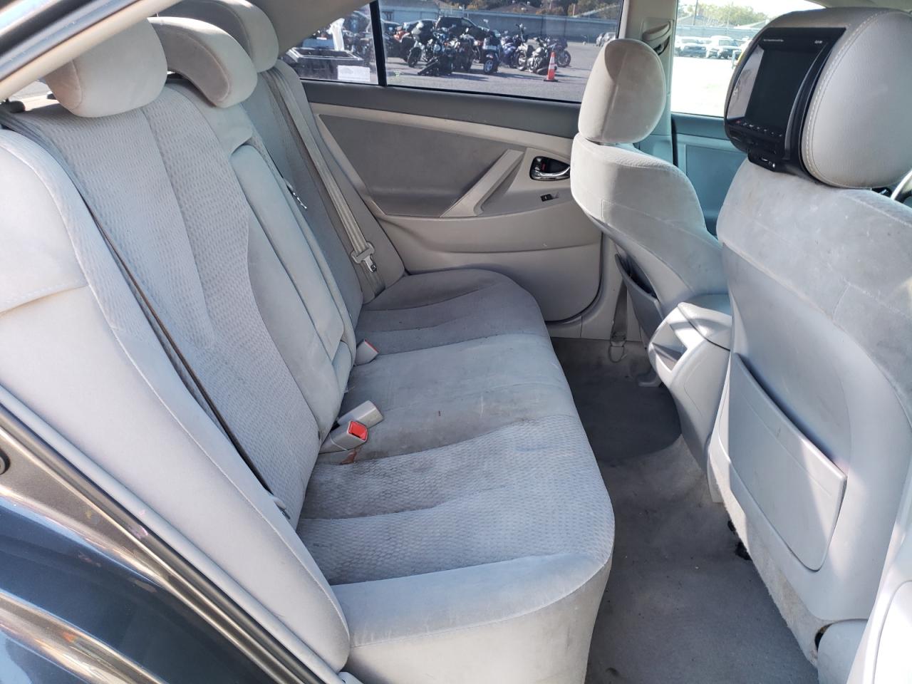 Photo 6 from auction – 2010 TOYOTA CAMRY BASE with VIN 4T1BF3EK2AU035566