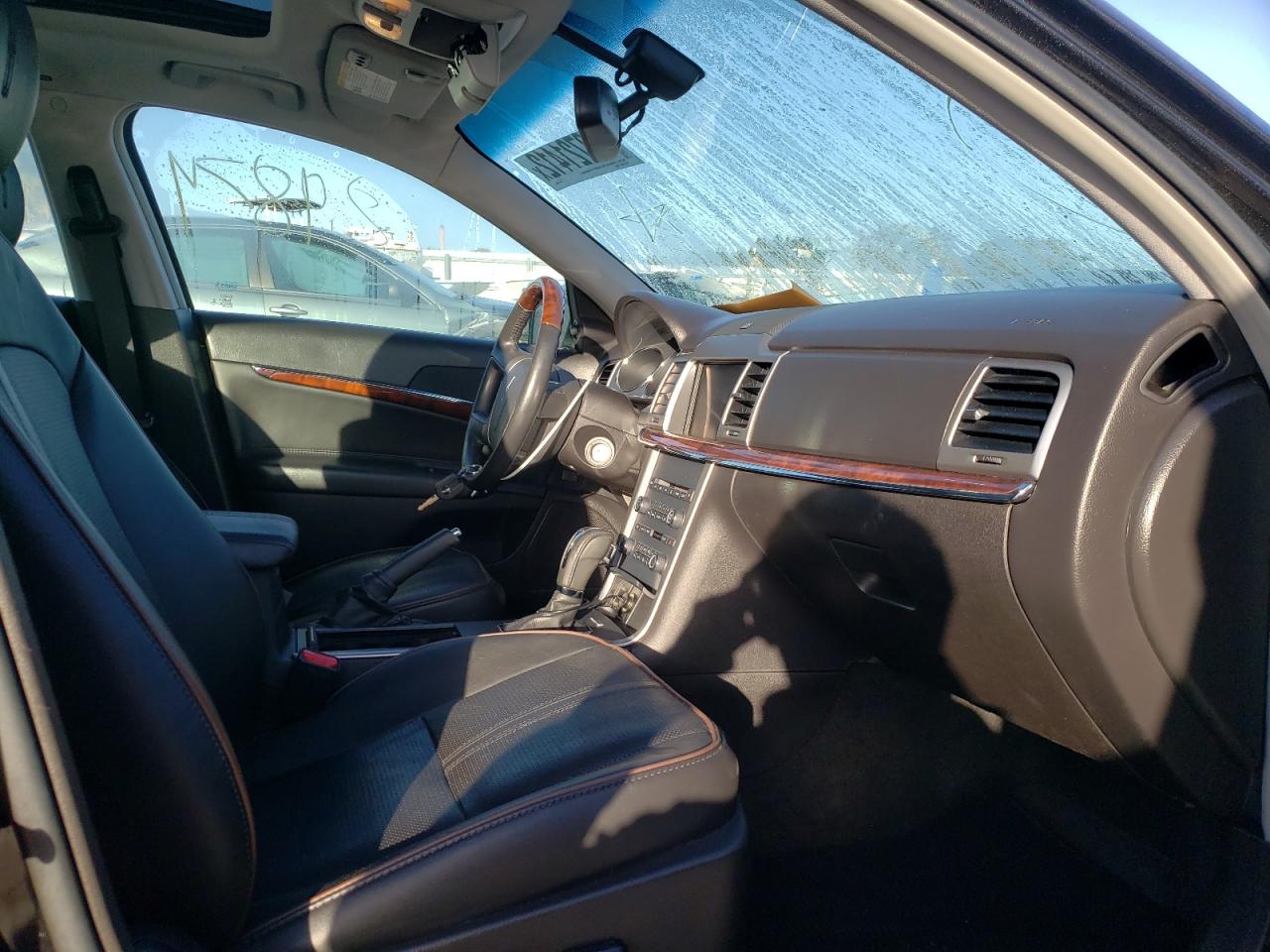 Photo 5 from auction – 2012 LINCOLN MKZ with VIN 3LNHL2GC4CR838070