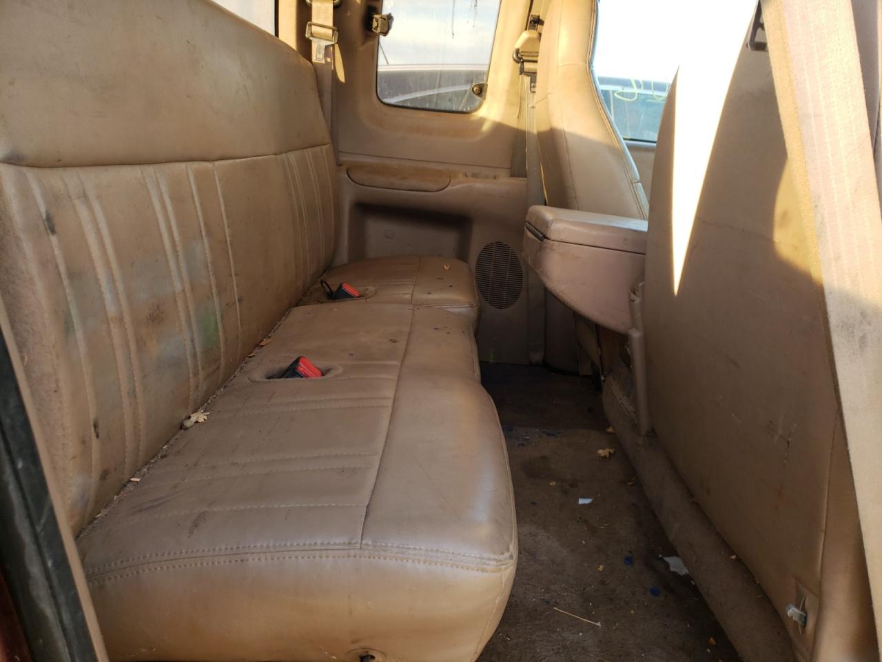 Photo 6 from auction – 1997 FORD F250 with VIN 1FTFX28L2VNB50556