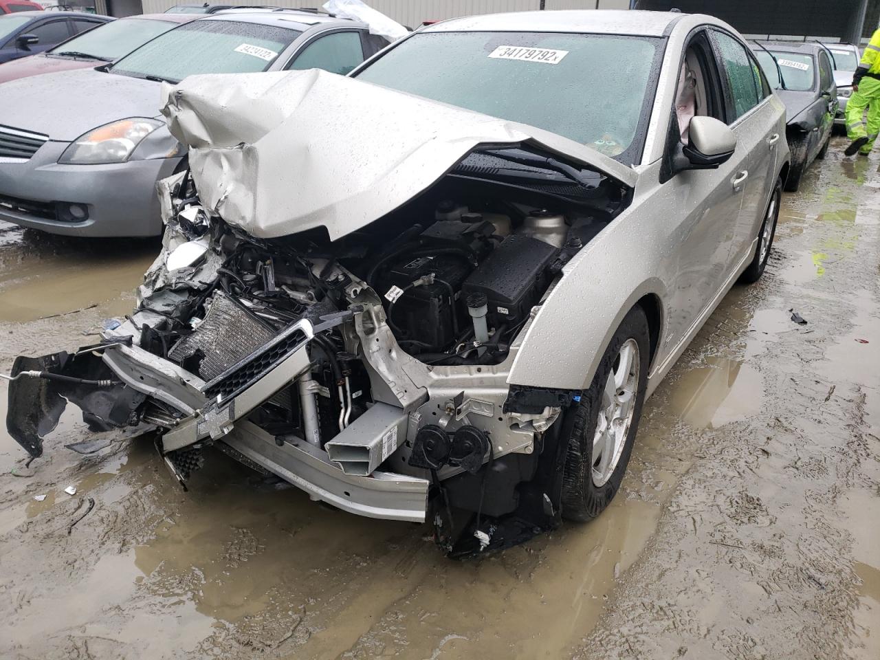 Photo 2 from auction – 2014 CHEVROLET CRUZE with VIN 1G1PC5SB3E7248364