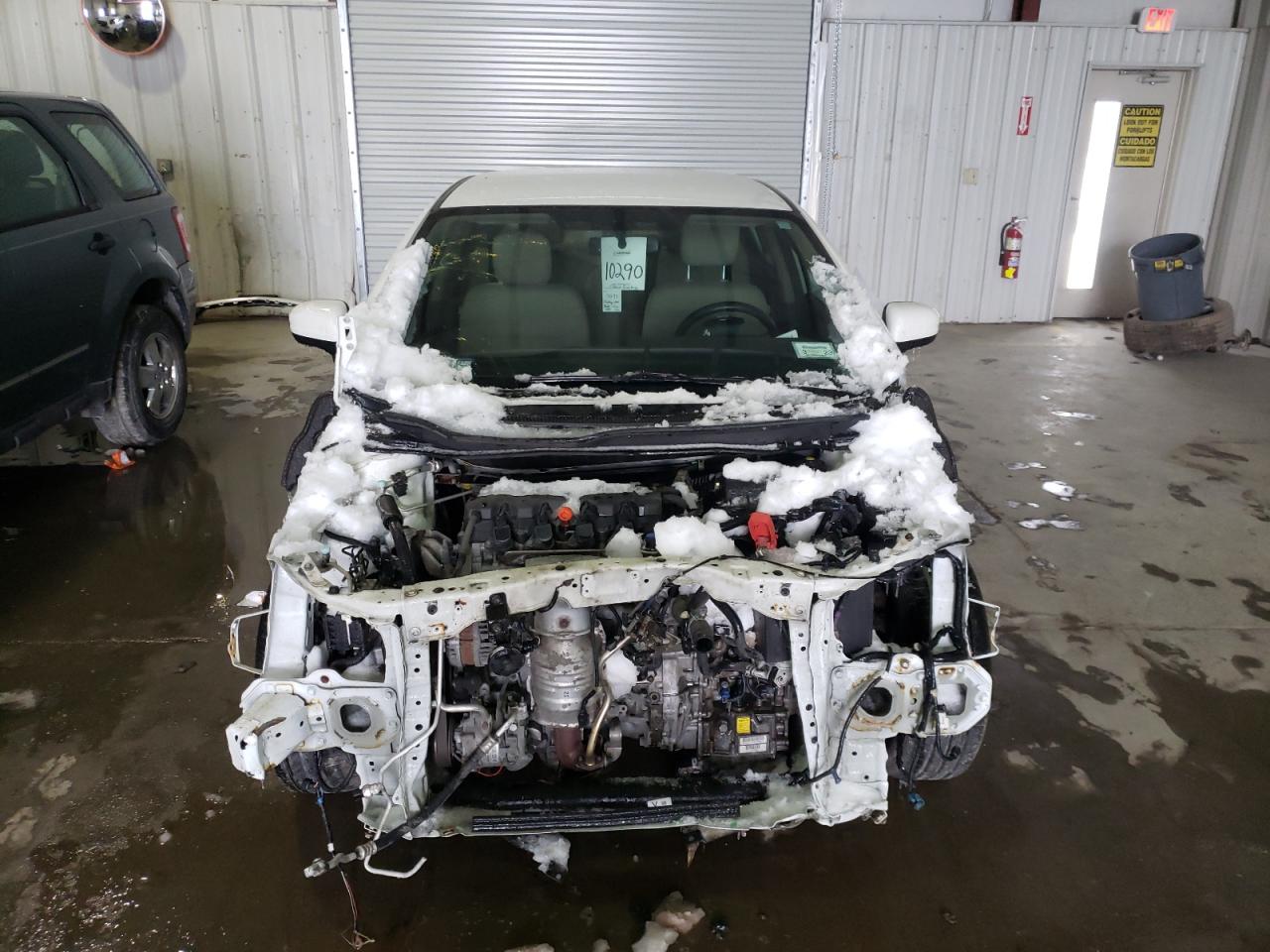 Photo 9 from auction – 2015 HONDA CIVIC LX with VIN 19XFB2F55FE298175