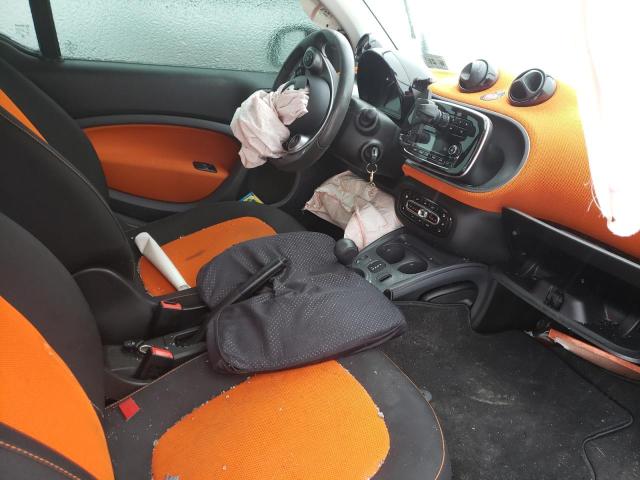 Photo 6 from auction – 2016 SMART FORTWO with VIN WMEFJ5DAXGK067664