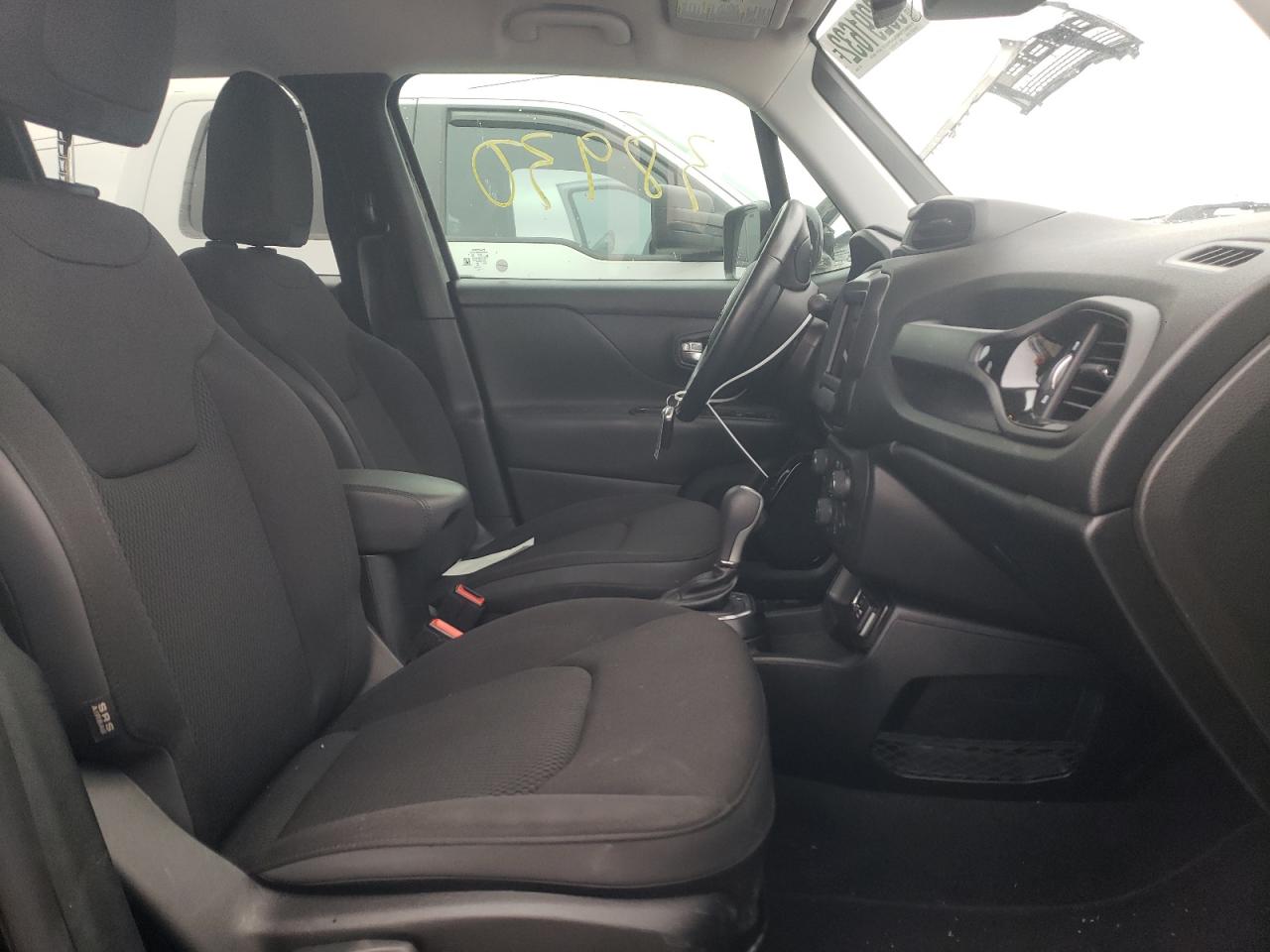 Photo 5 from auction – 2018 JEEP RENEGADE L with VIN ZACCJABB1JPH91844