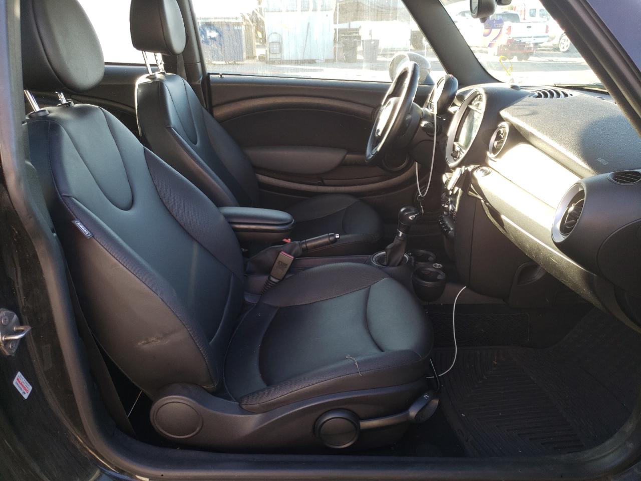 Photo 5 from auction – 2012 MINI COOPER with VIN WMWSU3C54CT263226