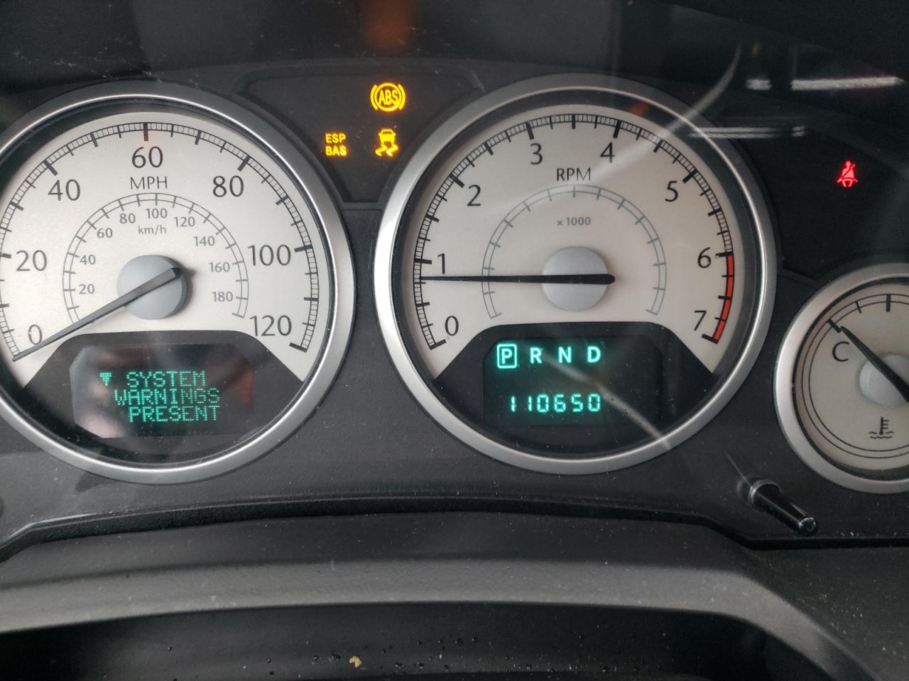 Photo 8 from auction – 2010 CHRYSLER TOWN & COU with VIN 2A4RR8D16AR387427