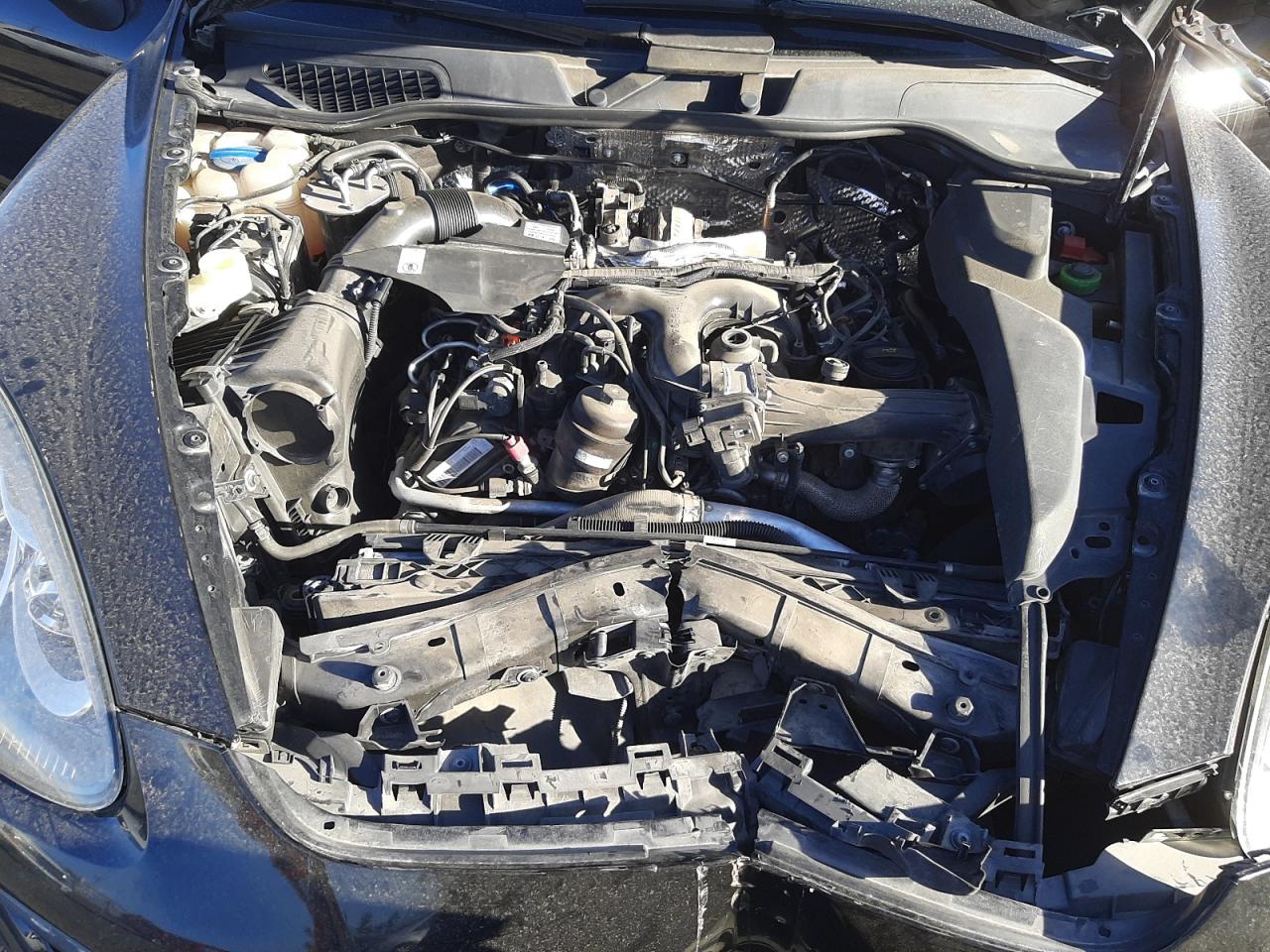 Photo 7 from auction – 2014 PORSCHE CAYENNE with VIN WP1AF2A26ELA31675