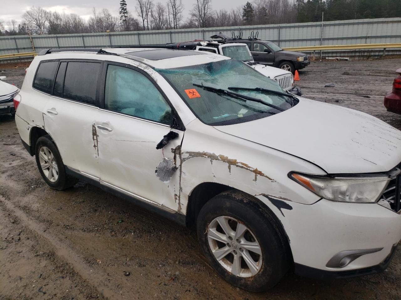 Photo 9 from auction – 2012 TOYOTA HIGHLANDER with VIN 5TDBK3EH5CS134183