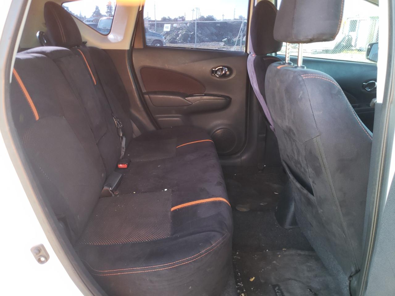 Photo 6 from auction – 2015 NISSAN VERSA NOTE with VIN 3N1CE2CP9FL431079