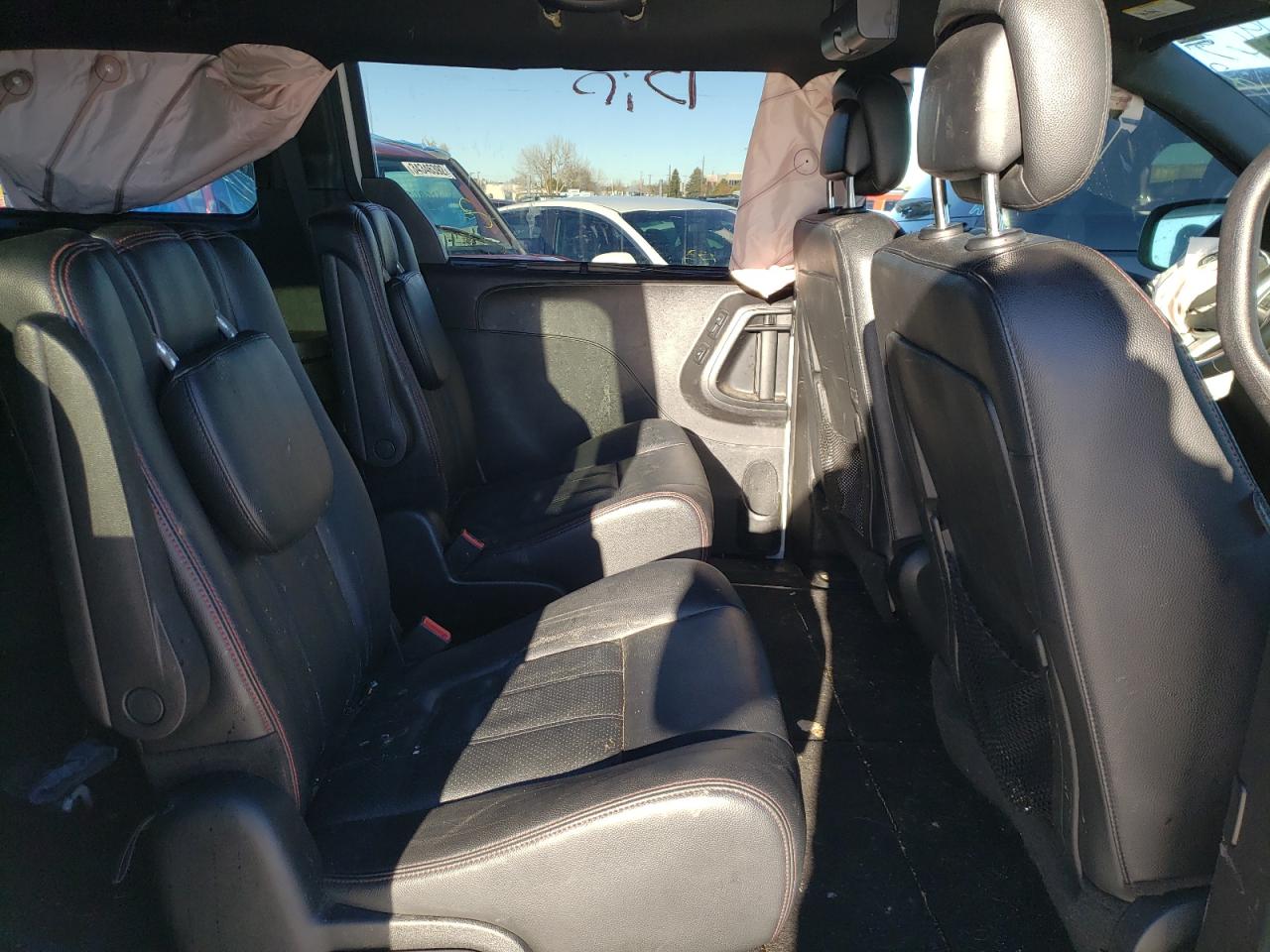 صورة رقم 6 من المزاد - 2017 DODGE GRAND CARA مع VIN 2C4RDGEG3HR767059