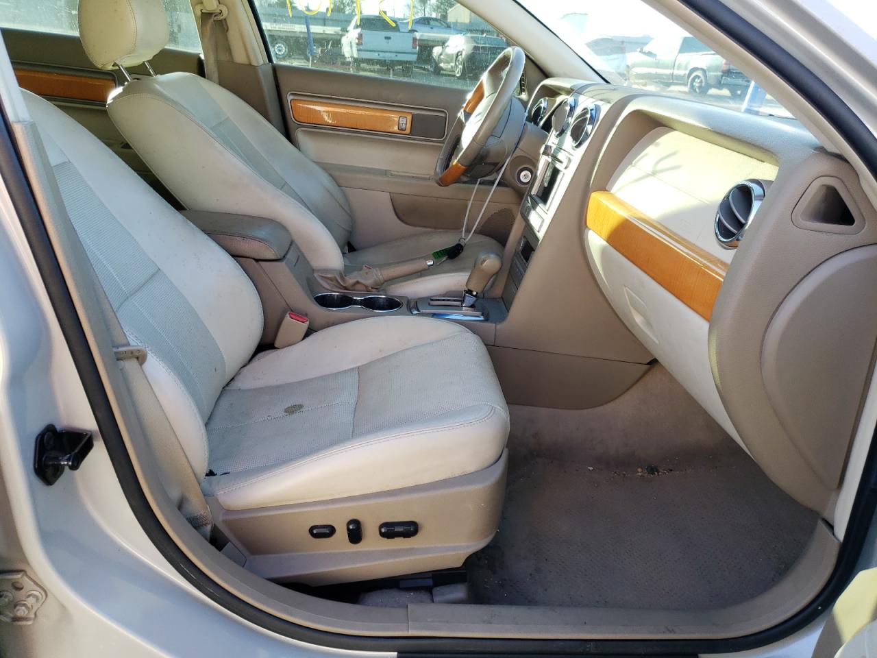 Photo 5 from auction – 2007 LINCOLN MKZ with VIN 3LNHM26T17R625064