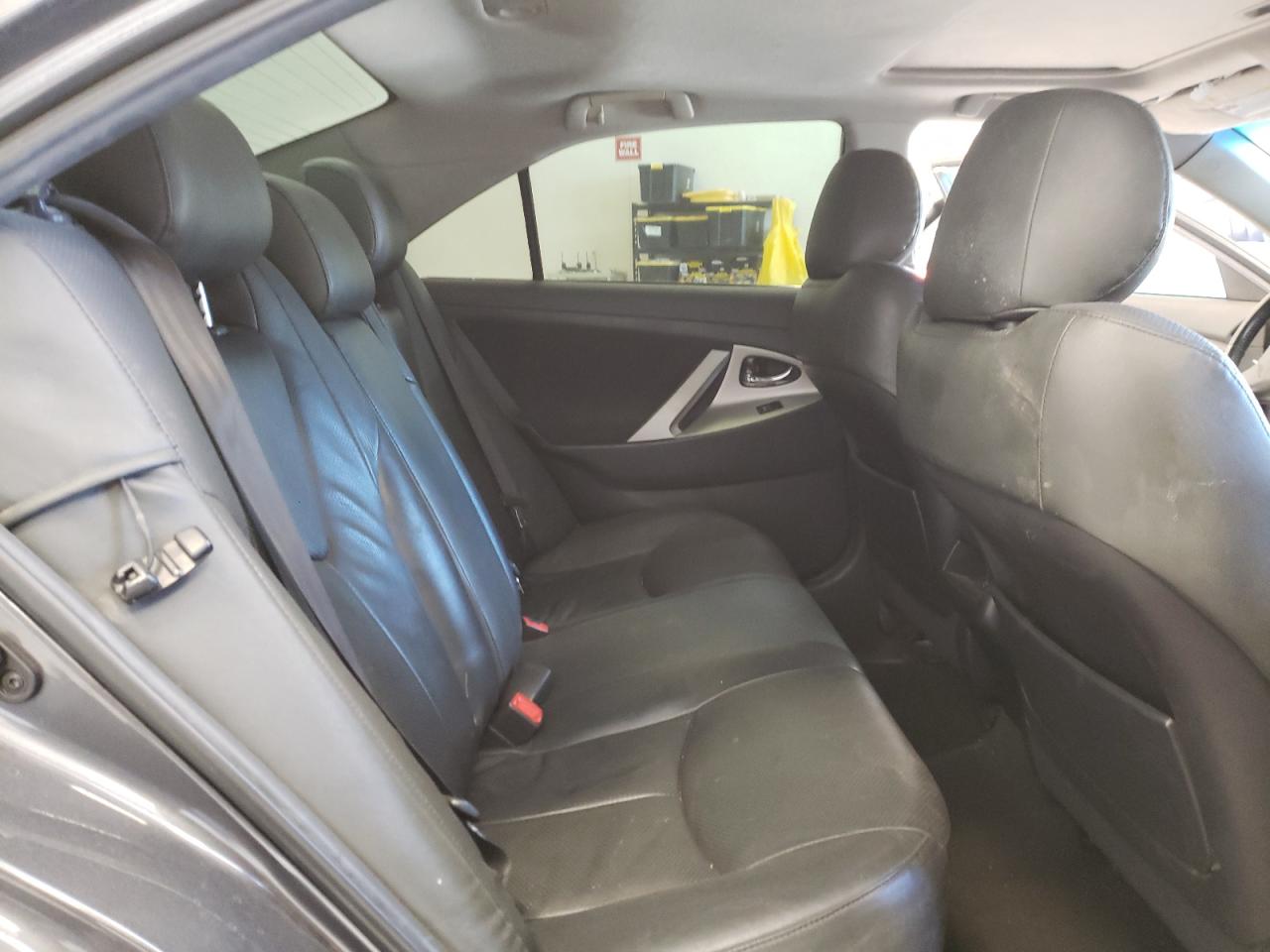 Photo 6 from auction – 2011 TOYOTA CAMRY BASE with VIN 4T1BF3EK3BU633960