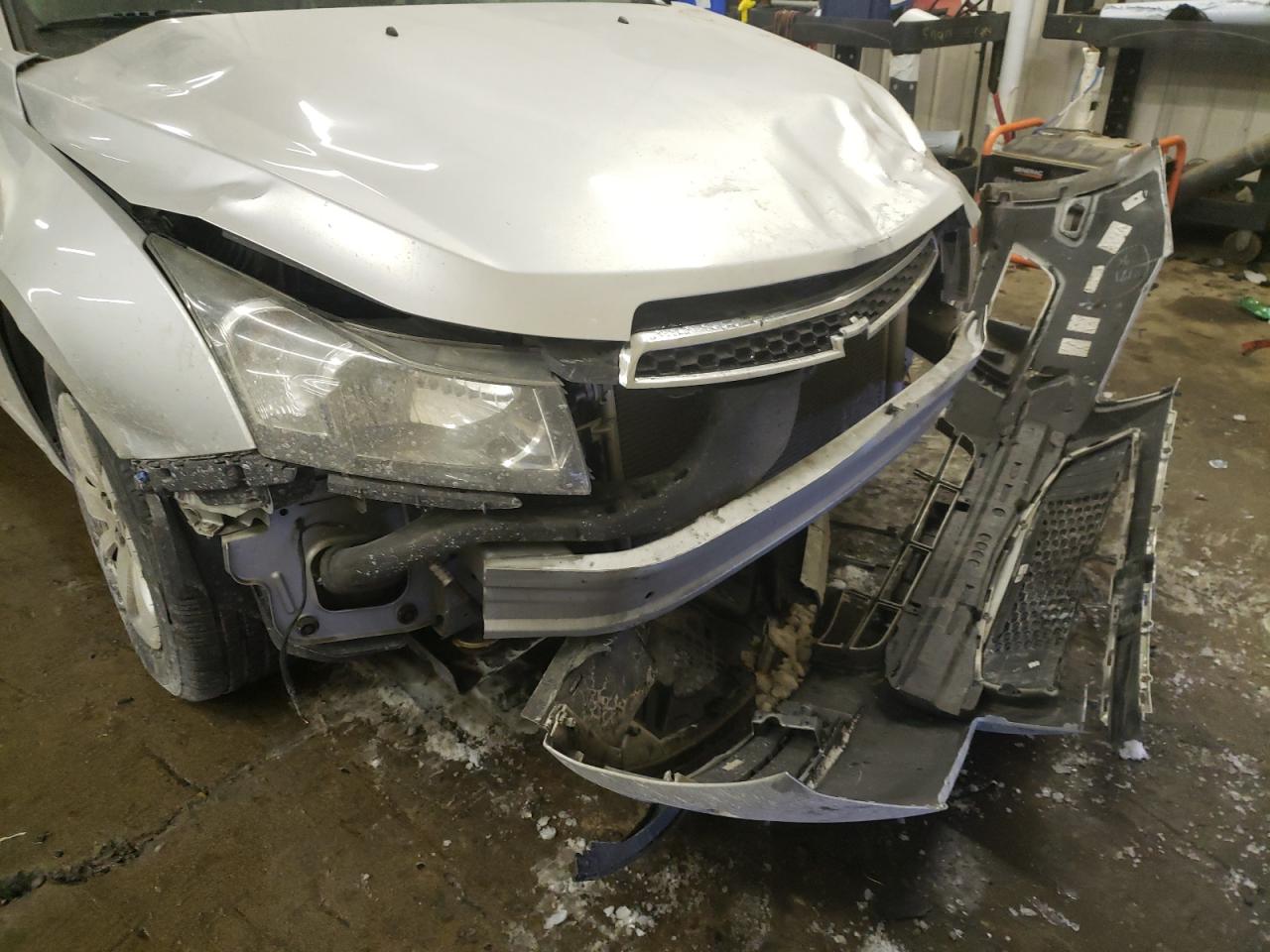 Photo 9 from auction – 2011 CHEVROLET CRUZE LS with VIN 1G1PC5SH9B7149077