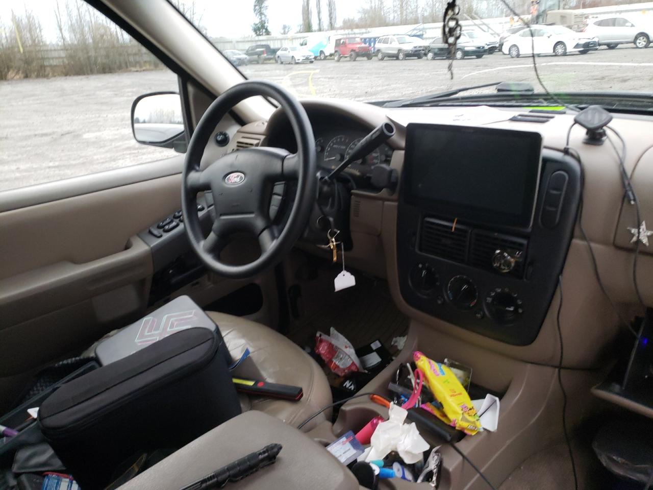 Photo 9 from auction – 2002 FORD EXPLORER X with VIN 1FMZU73E22ZB00770