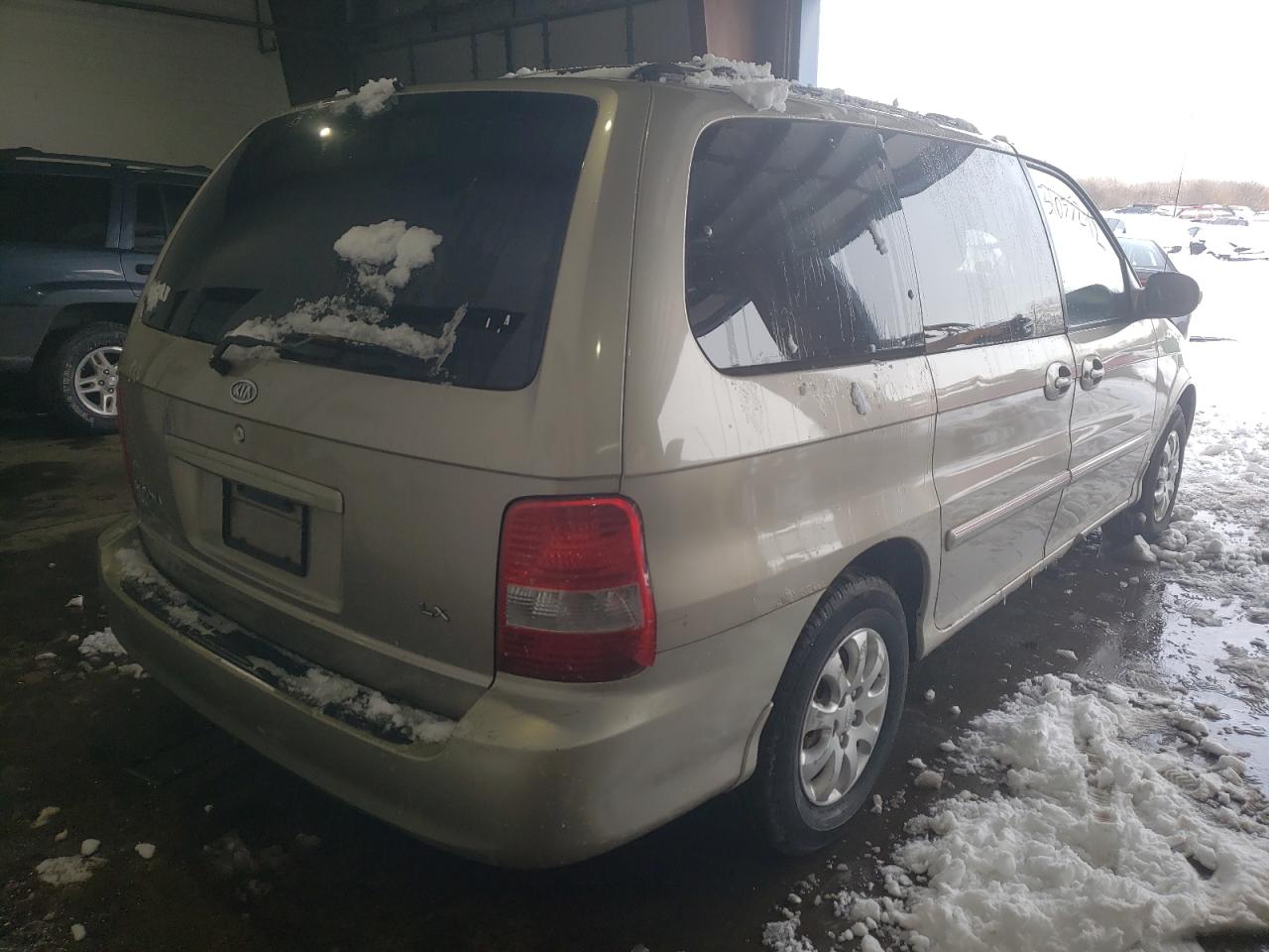 Photo 4 from auction – 2005 KIA SEDONA EX with VIN KNDUP132056720290