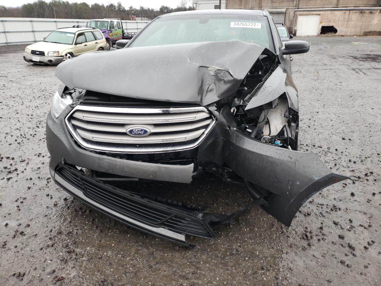 Photo 9 from auction – 2015 FORD TAURUS SEL with VIN 1FAHP2E82FG170021