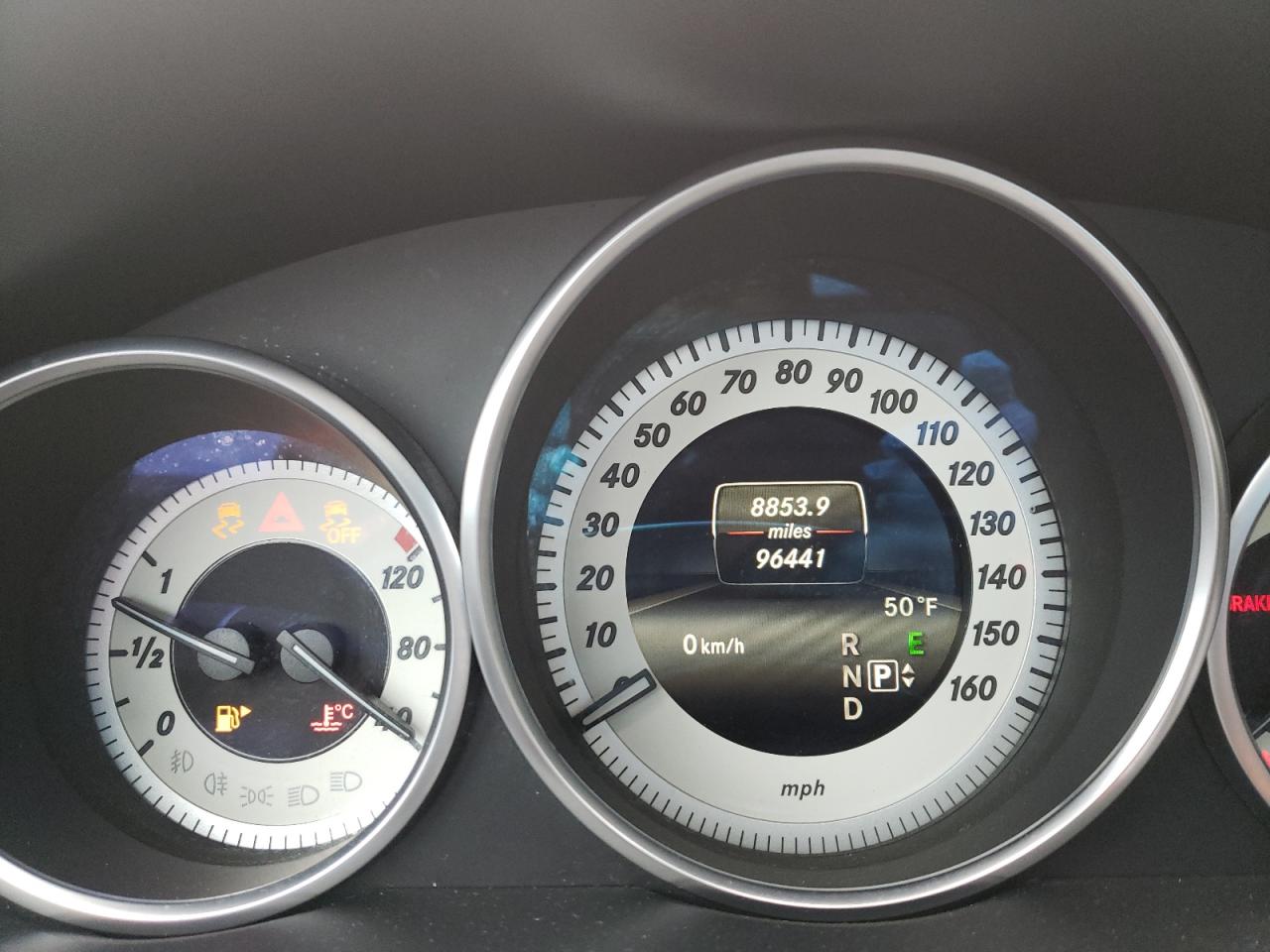 Photo 8 from auction – 2015 MERCEDES-BENZ E 550 with VIN WDDKJ7DB7FF294342