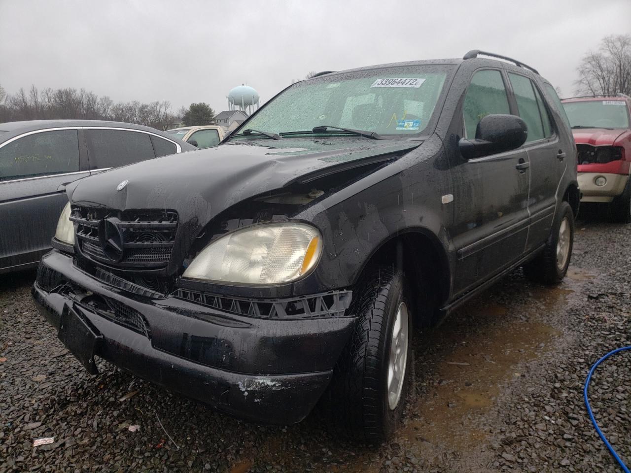 Photo 2 from auction – 2000 MERCEDES-BENZ ML 320 with VIN 4JGAB54E9YA196247