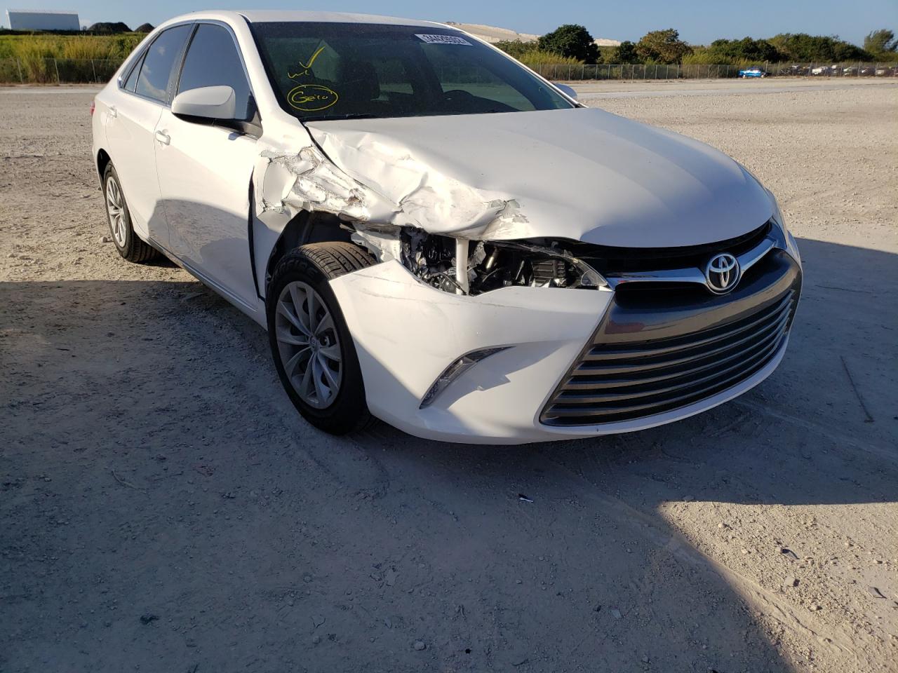TOYOTA CAMRY LE 2017 with VIN 4T1BF1FK9HU418319 - Photo from auction