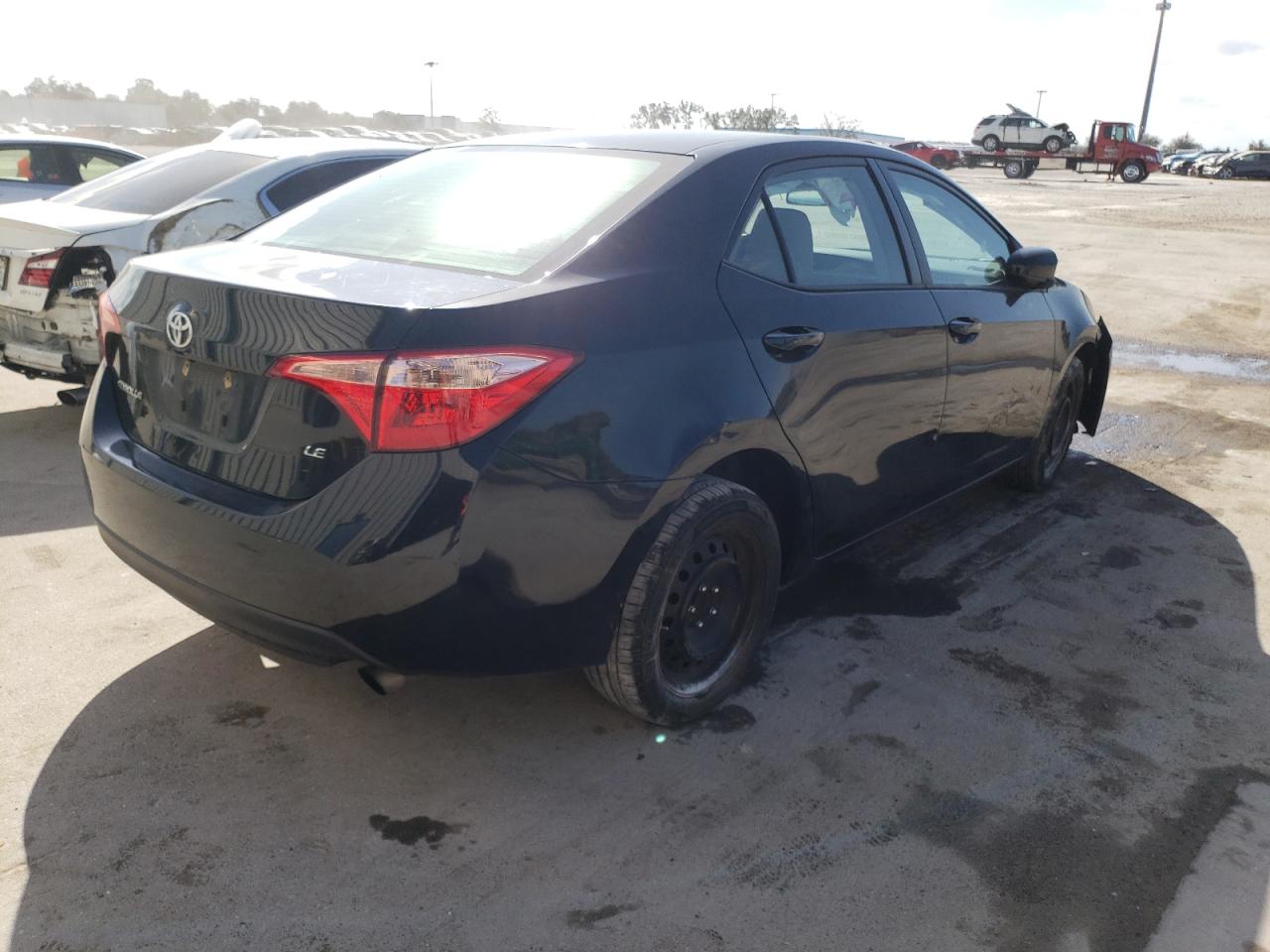 Photo 4 from auction – 2017 TOYOTA COROLLA L with VIN 2T1BURHEXHC867392