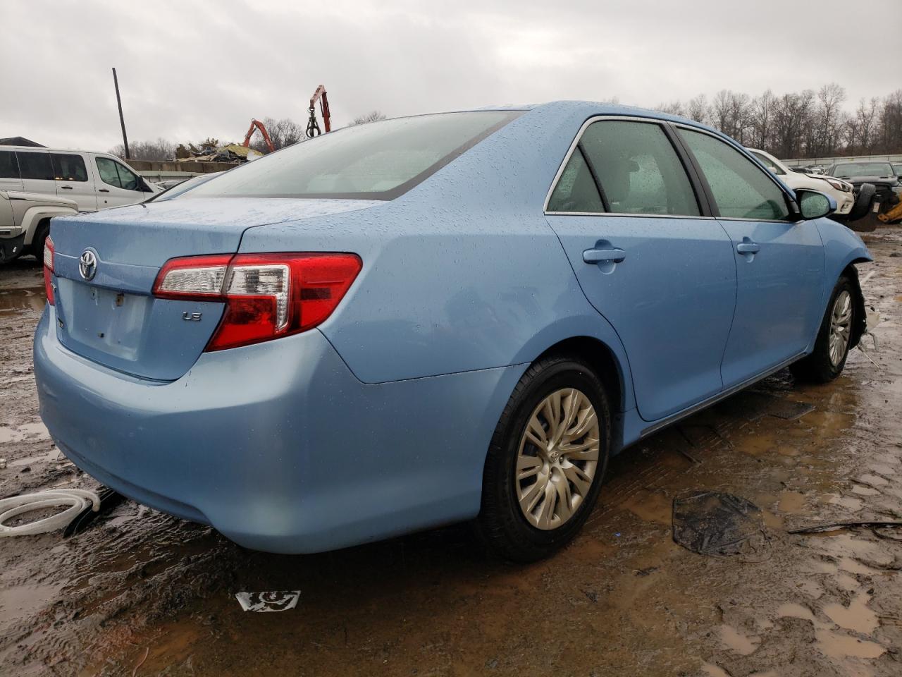 Photo 4 from auction – 2014 TOYOTA CAMRY L with VIN 4T4BF1FK7ER353360