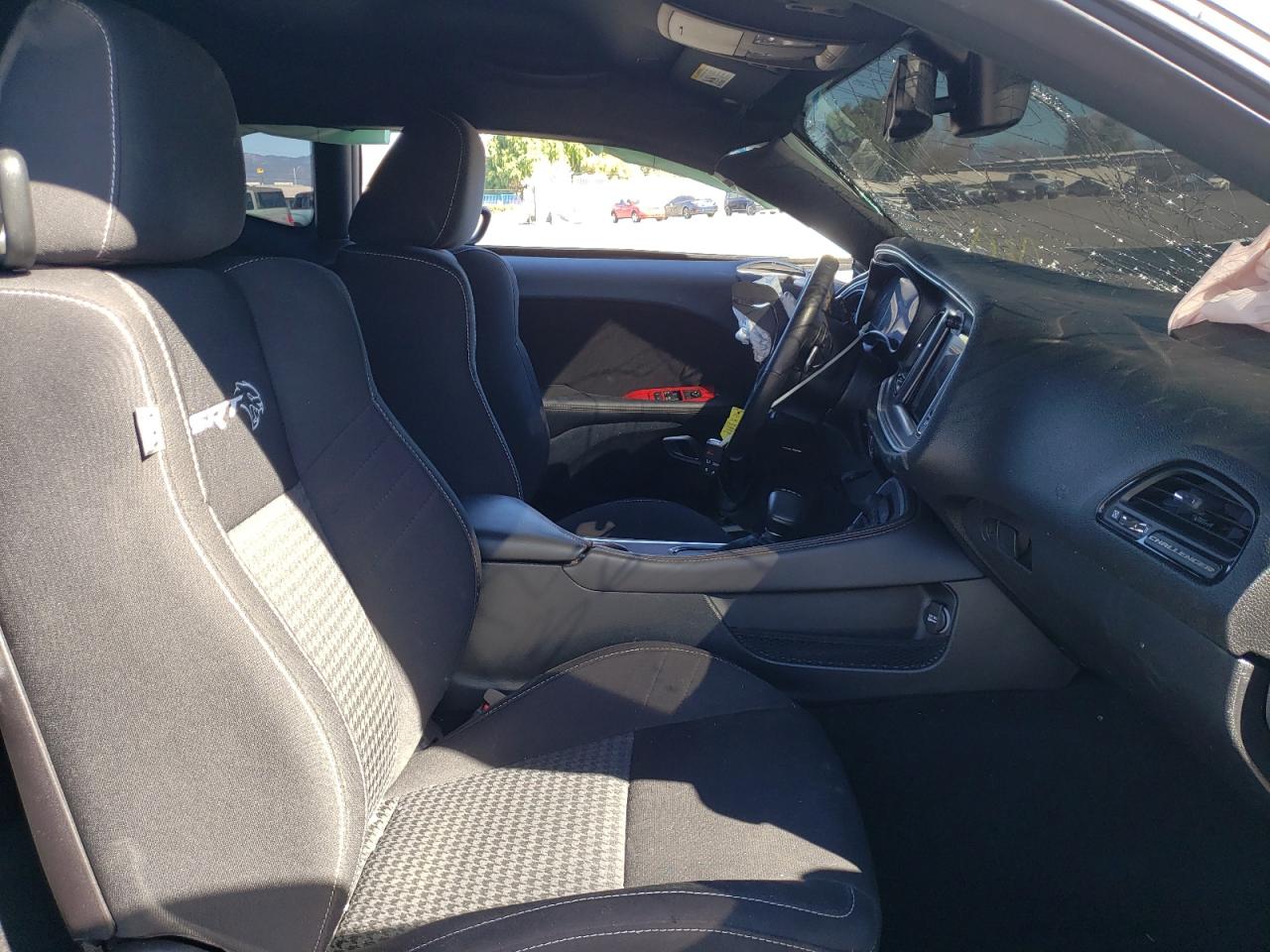 Photo 15 from auction – 2019 DODGE CHALLENGER with VIN 2C3CDZFJ4KH687850