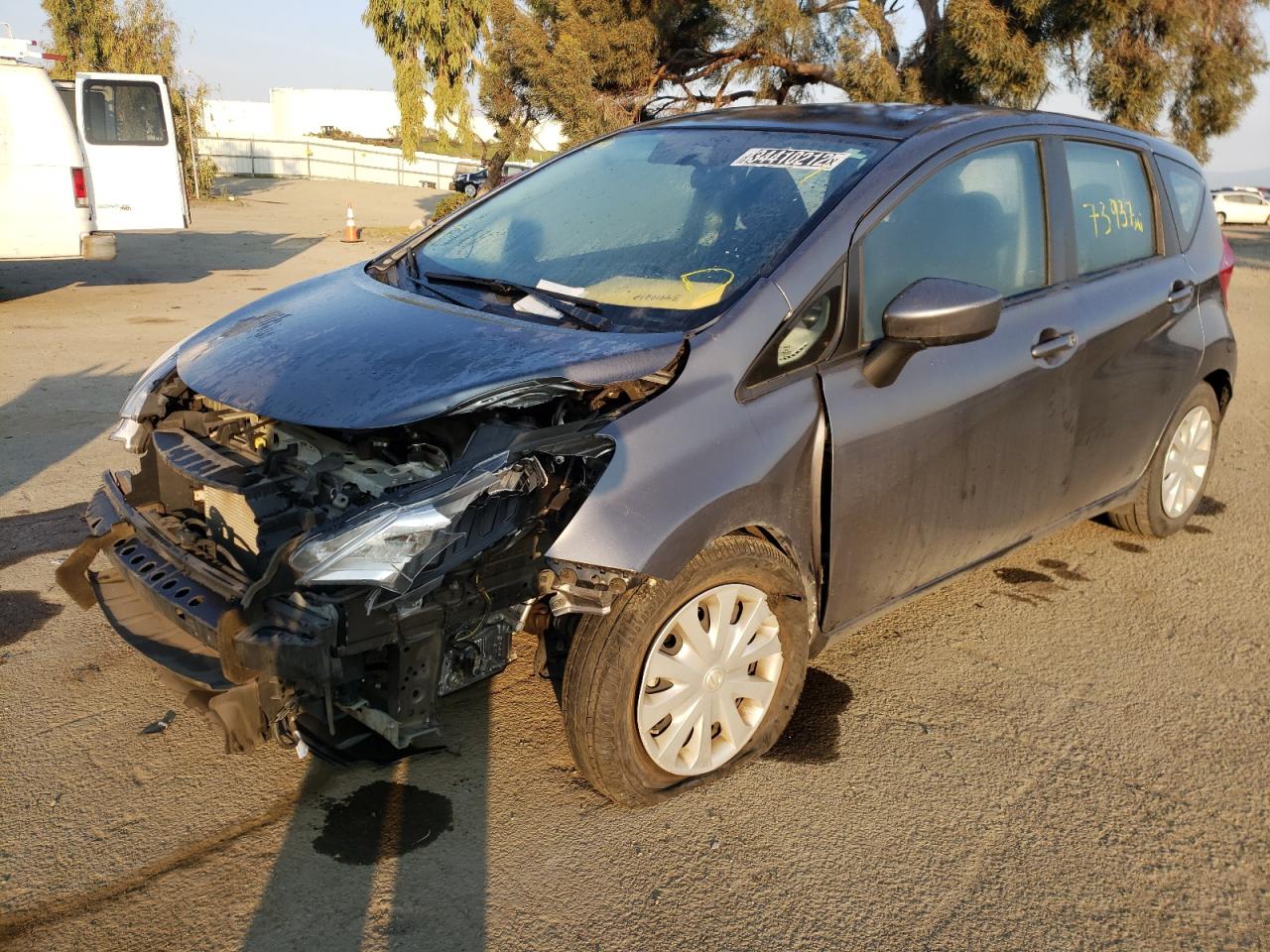 Photo 2 from auction – 2016 NISSAN VERSA NOTE with VIN 3N1CE2CP7GL402455