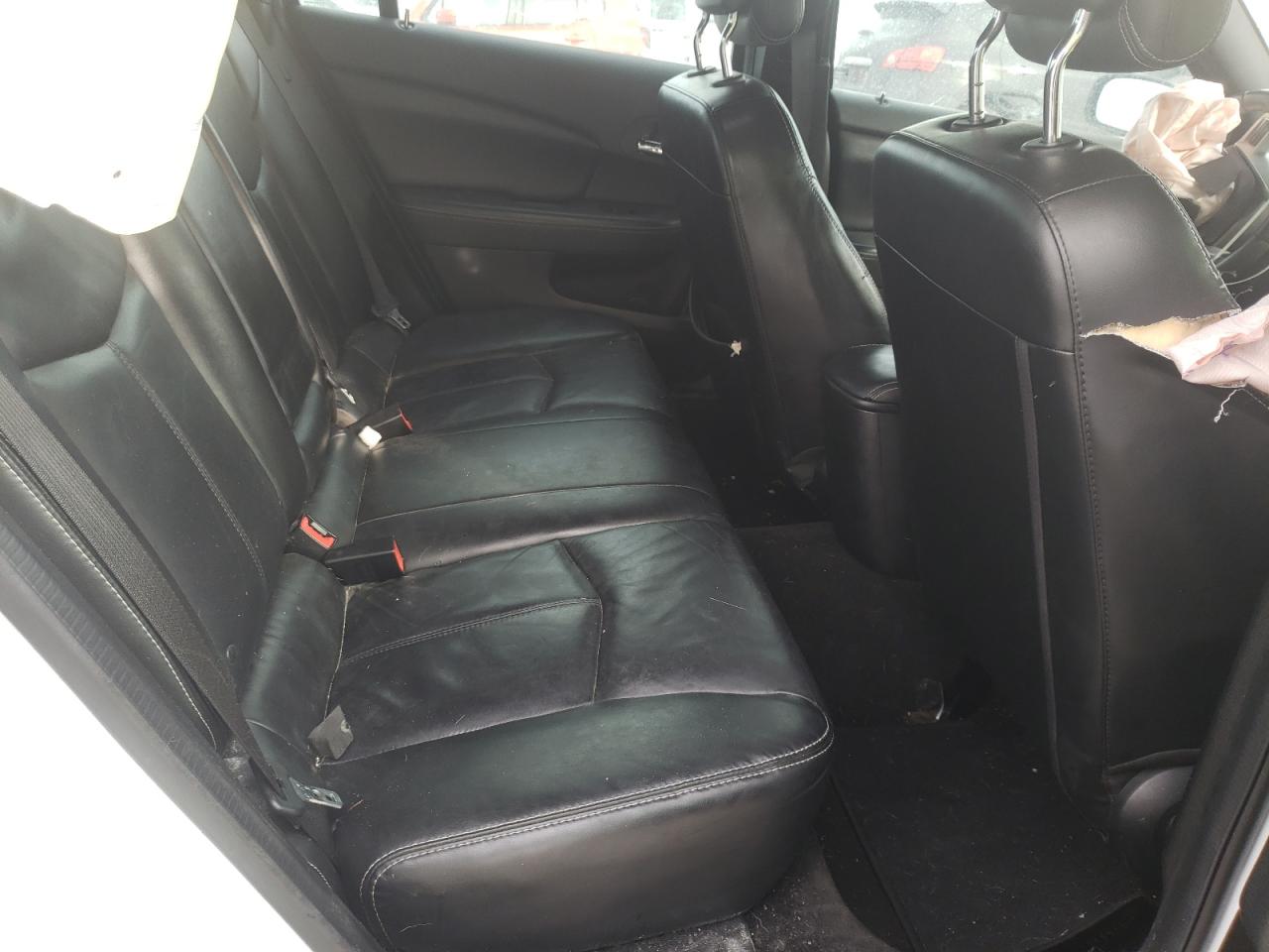 Photo 6 from auction – 2014 CHRYSLER 200 LIMITE with VIN 1C3CCBCG5EN236277
