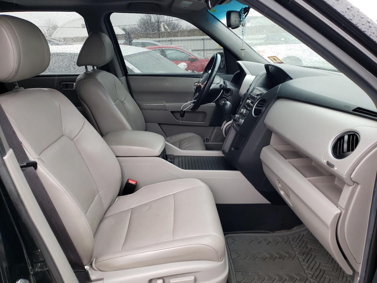 Photo 5 from auction – 2013 HONDA PILOT EXL with VIN 5FNYF4H51DB056836