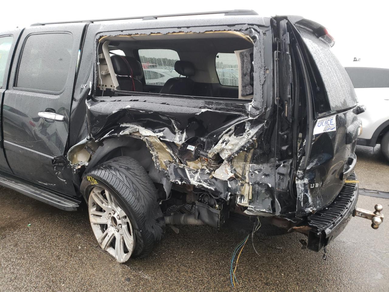 Photo 9 from auction – 2008 CHEVROLET SUBURBAN K with VIN 1GNFK16388J202786