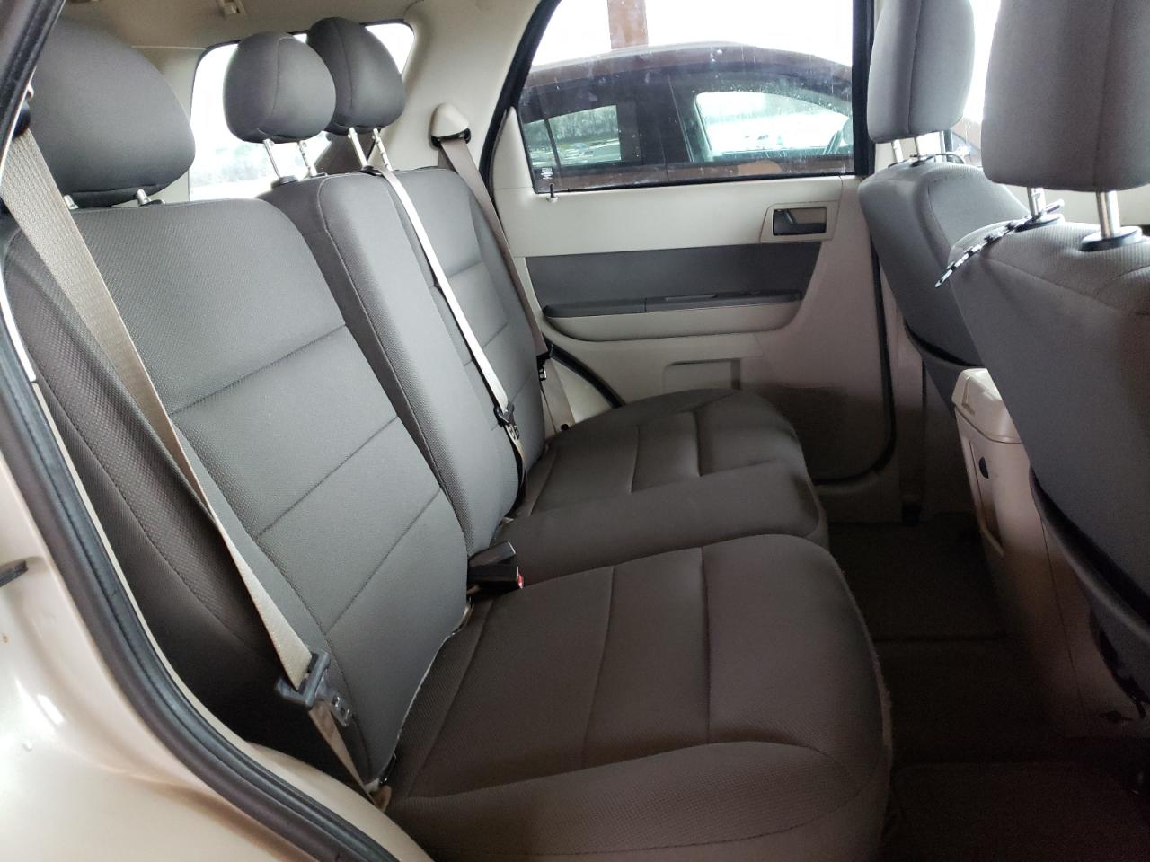 Photo 6 from auction – 2009 FORD ESCAPE XLT with VIN 1FMCU03G89KA12839