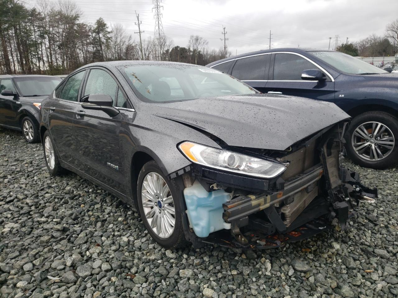 FORD FUSION SE 2016 with VIN 3FA6P0LU6GR389070 - Photo from auction