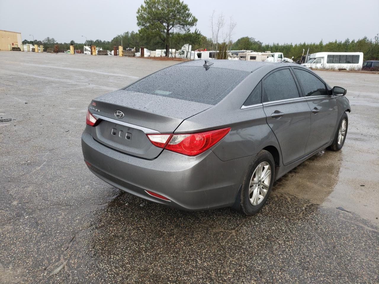 Photo 4 from auction – 2013 HYUNDAI SONATA GLS with VIN 5NPEB4ACXDH744035